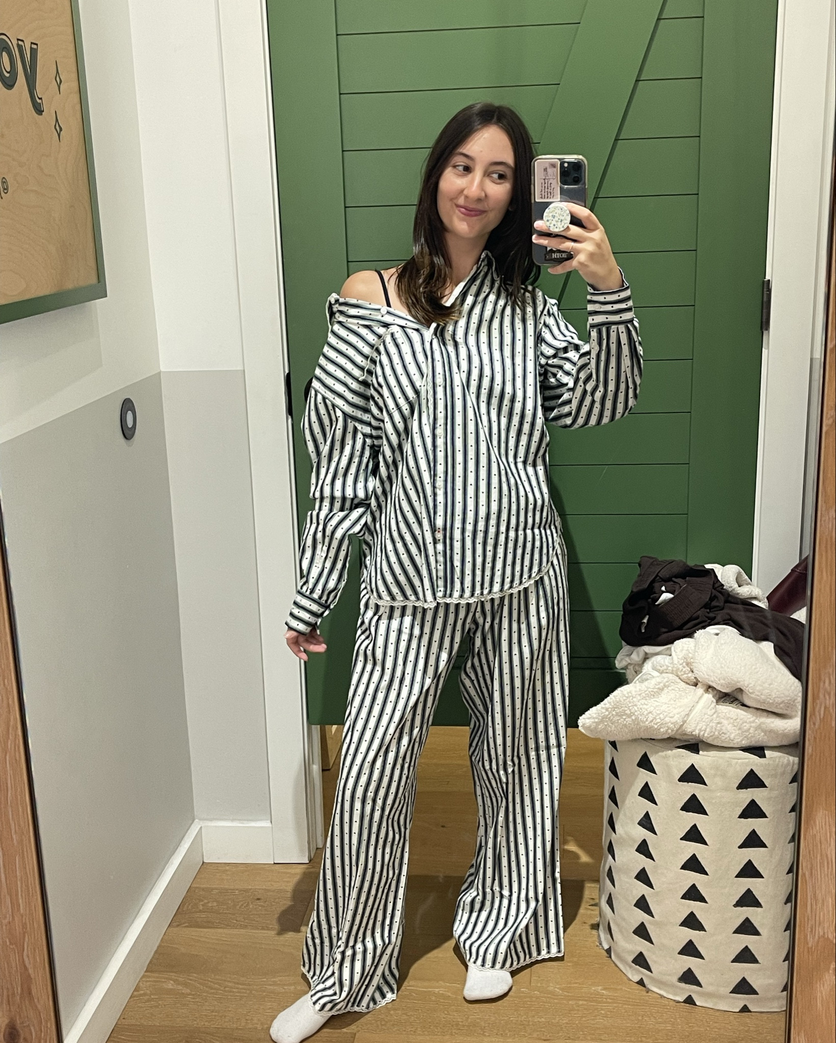 What’s better than celebrating the Christmas season with cute Christmas pjs!! Aerie has the cutest pajama sets and they’re all so cozy and soft! 

#aerie #christmaspajamas #christmaspjs

#LTKGiftGuide #LTKSeasonal #LTKHoliday