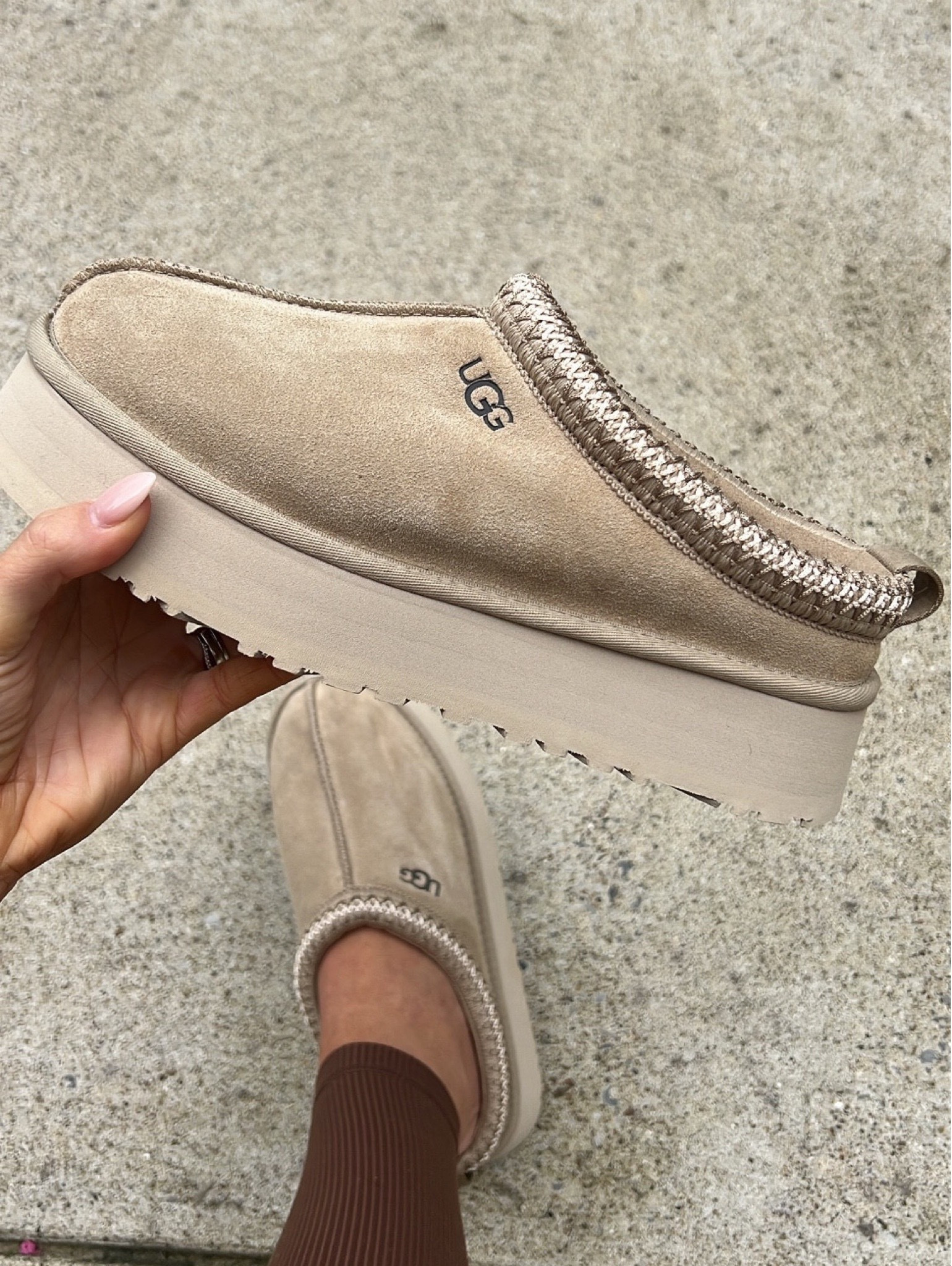 UGG Tazz restocked‼️

Here’s the deal with Uggs - although it seems crazy to buy them in the summer, come fall they are either sold out or on back order for days. If you want them for fall/winter- buy now so you can get what you want! This style you want to go up 1 size. I am a 10 (normally a 9) 
Uggs winter fall fashion style shoe crush 

#LTKStyleTip #LTKShoeCrush #LTKFindsUnder100