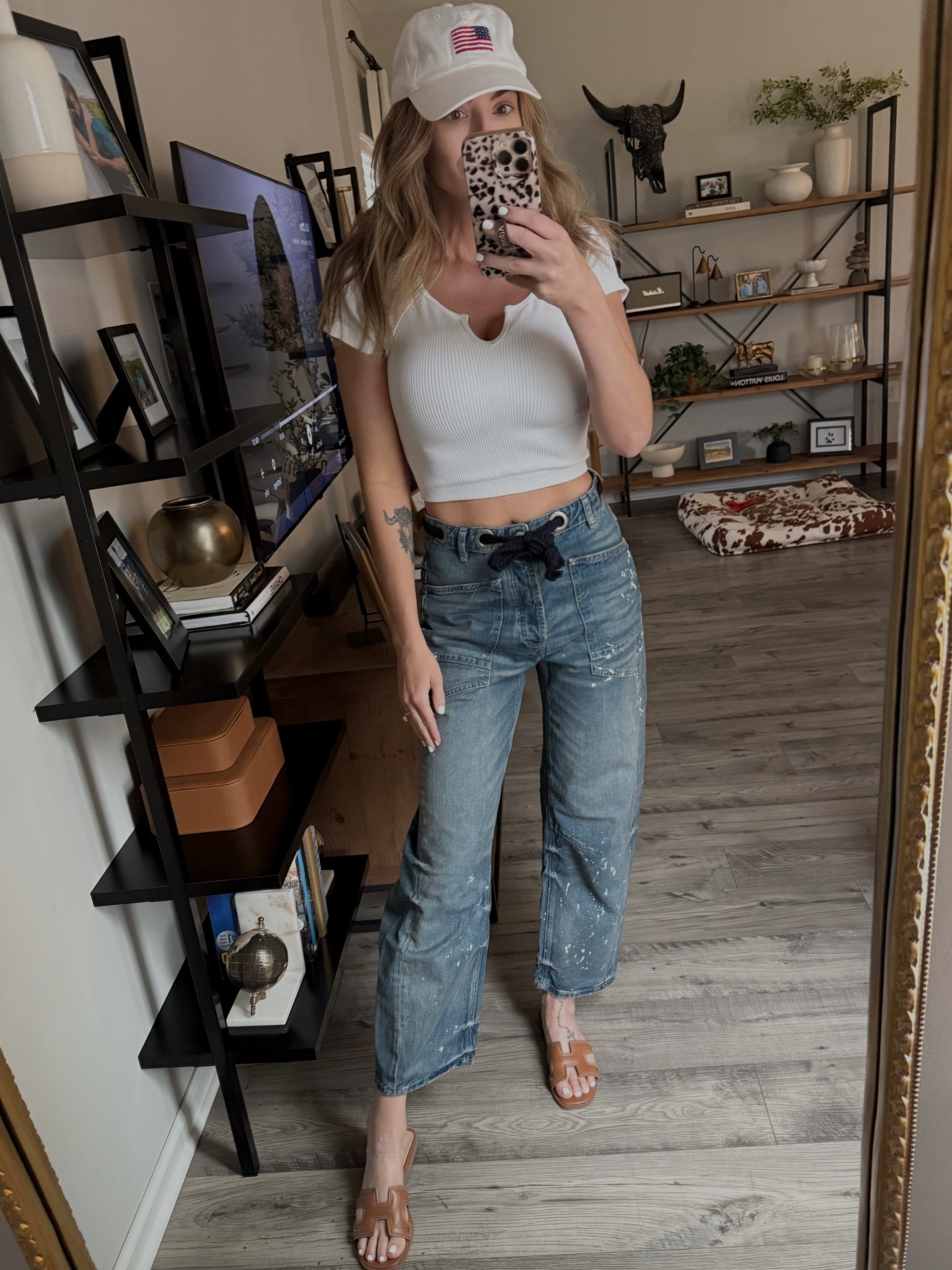 Free people moxie barrel jeans wearing a 26 long 