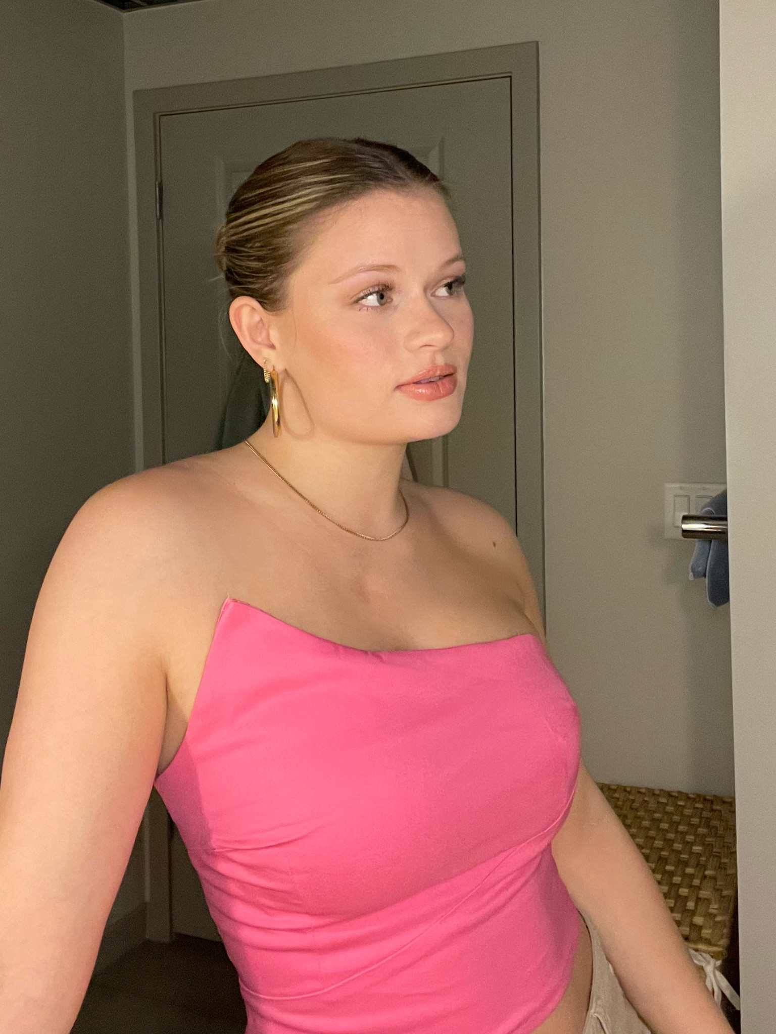 Cute going out top that adds a bit of color to the outfit! 

#LTKstyletip #LTKSeasonal #LTKfit