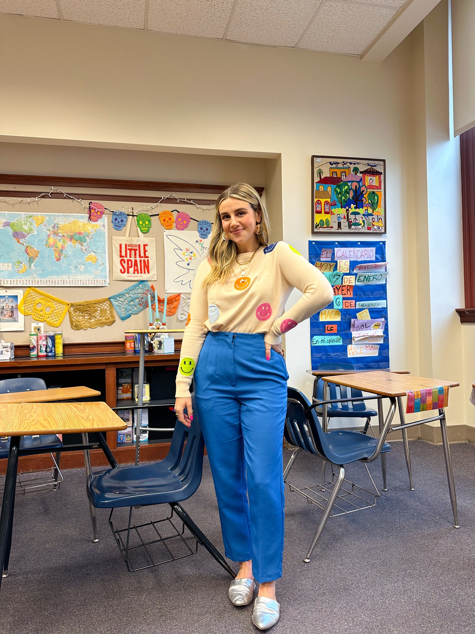 Fun colorful teacher outfit ☺️