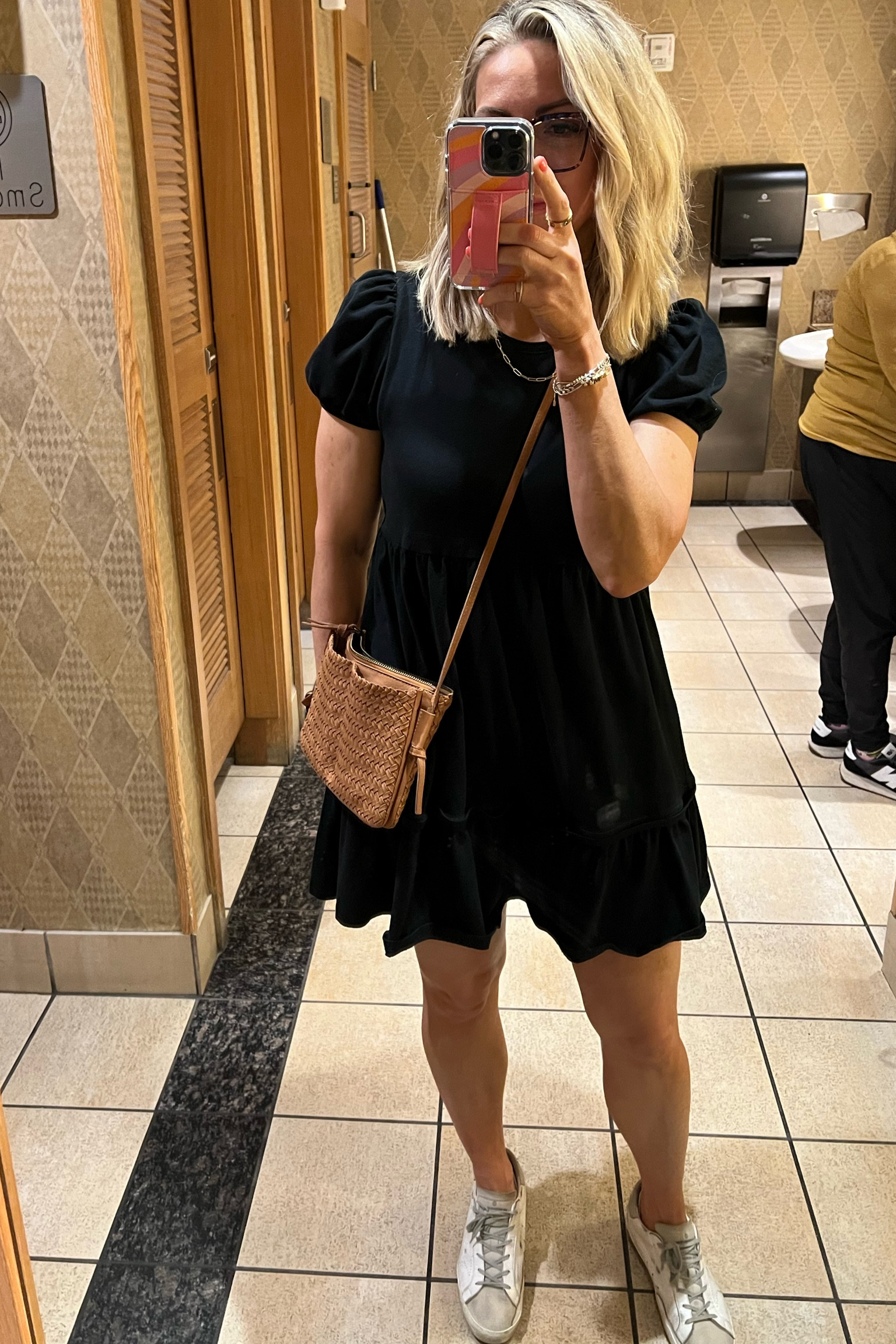 The best travel purse
Small
Perfectly fits passports & phone



#LTKTravel