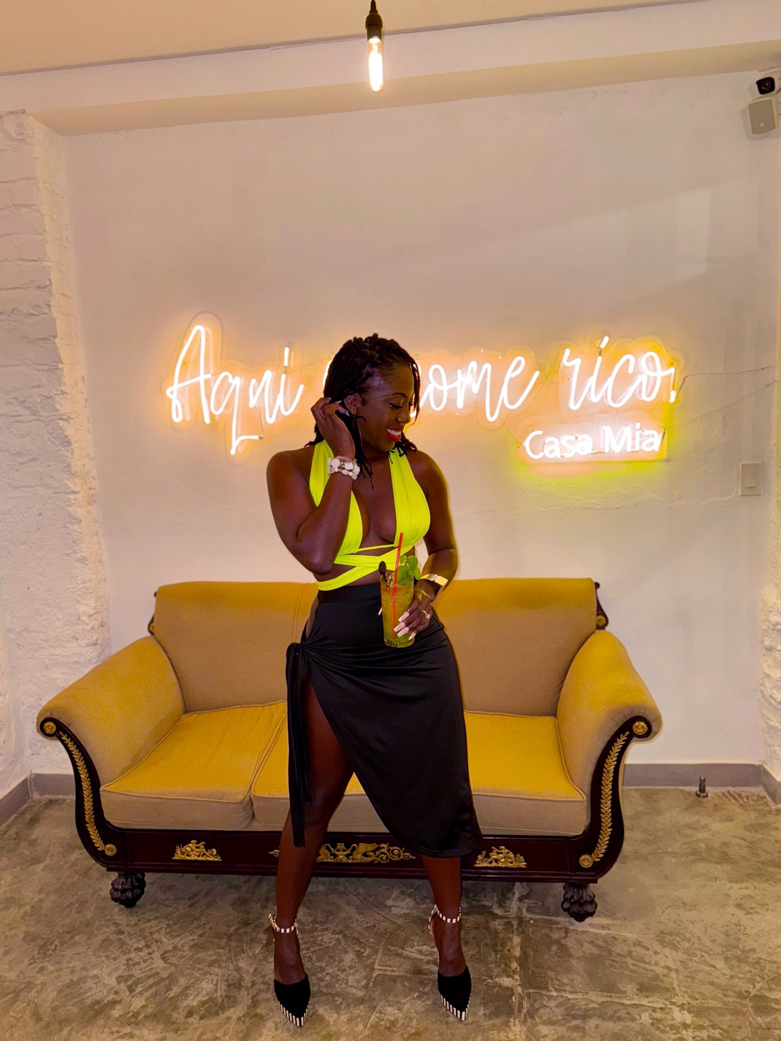 Night out with my girls 💛✨

#LTKSeasonal #LTKStyleTip #LTKHoliday