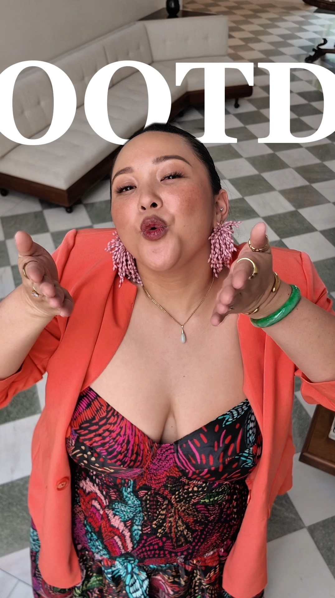 If this doesn’t scream spring, I don’t what does 🌼🌸☀️

Wearing a 1X in the Hutch Lietta Gown

#LTKSeasonal #LTKPlusSize #LTKWatchNow