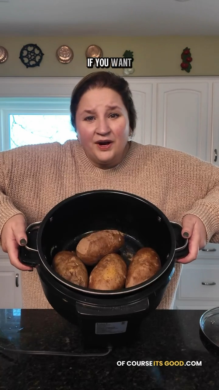 OF COURSE IT’S GOOD 👩🏻‍🍳 FULL VIDEO | Slow Cooker Baked Potatoes 🥔 


Full recipe: ofcourseitsgood.com

#LTKvlog #LTKHome #LTKfoodie