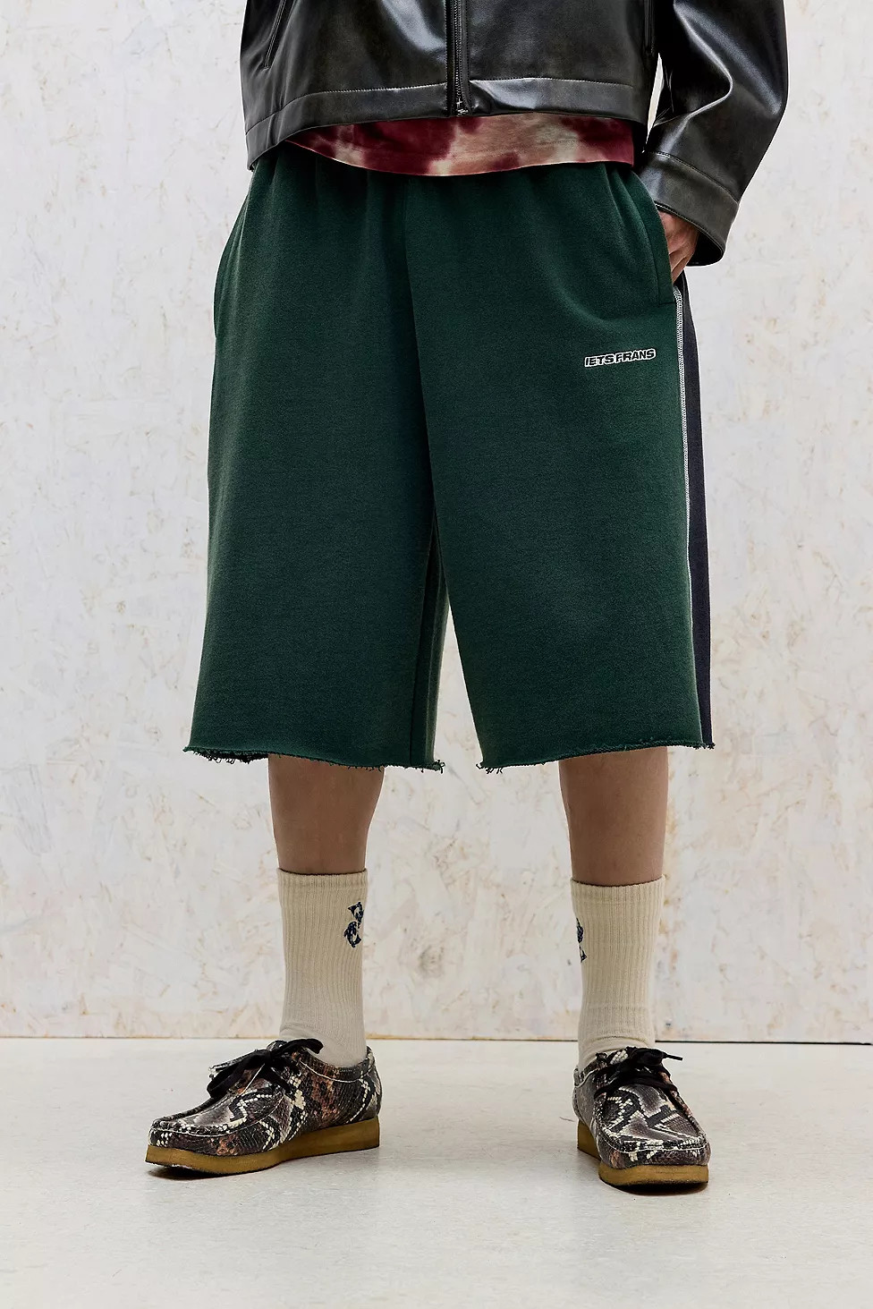 iets frans... Green Harri Panel Raw Hem Shorts | Urban Outfitters UK
