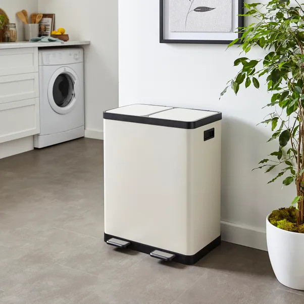 3030L Recycling Pedal Bin | Dunelm