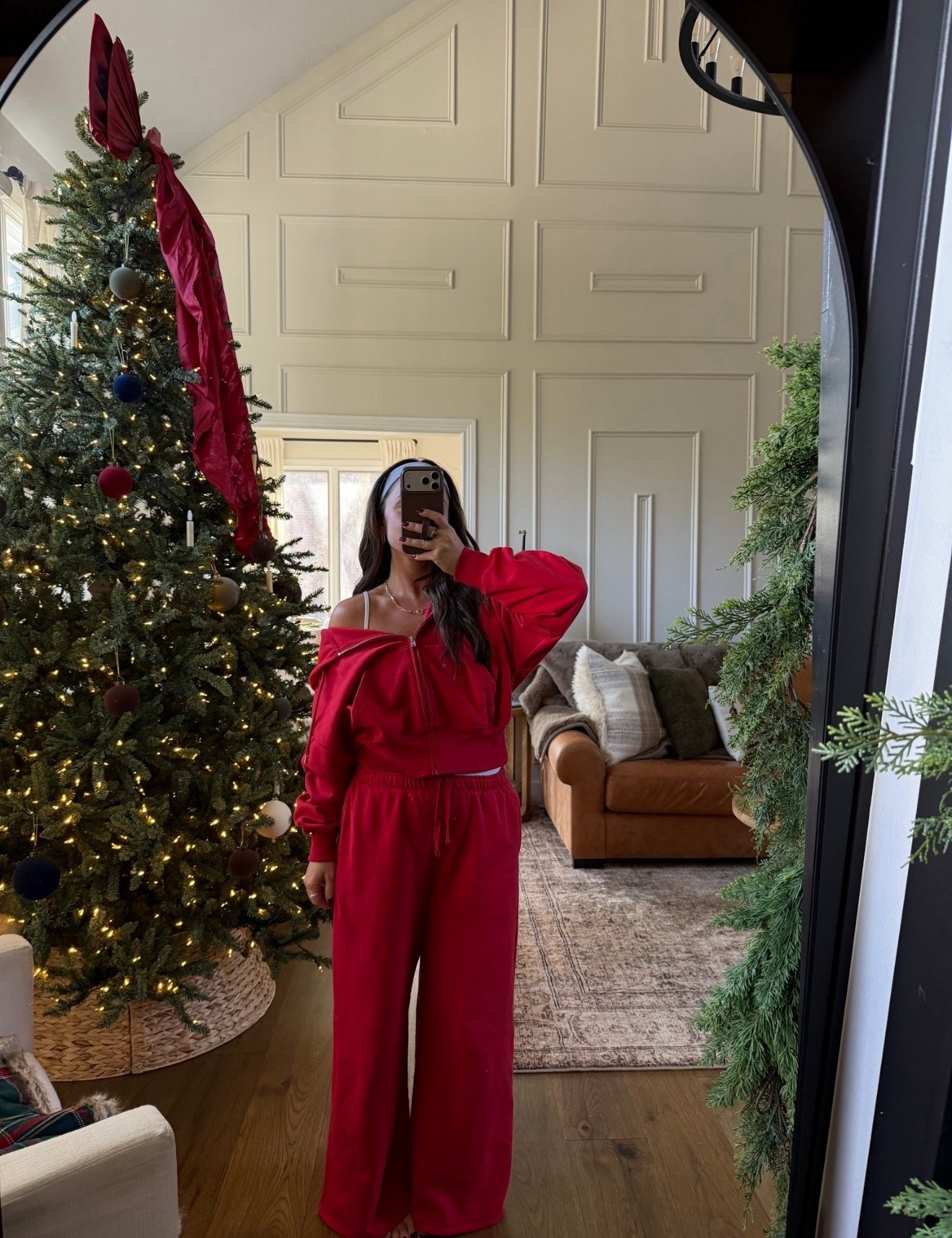 This GAP set is sooo good! 👌🏼

#LTKGiftGuide #LTKootd #LTKHoliday