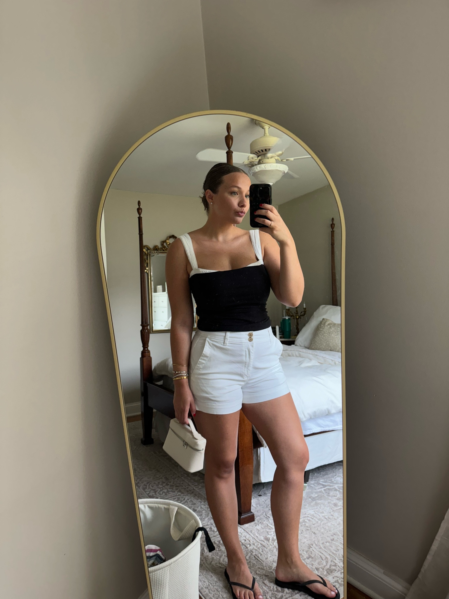 Simple look🖤🤍

#LTKFindsUnder100 #LTKStyleTip #LTKBeauty