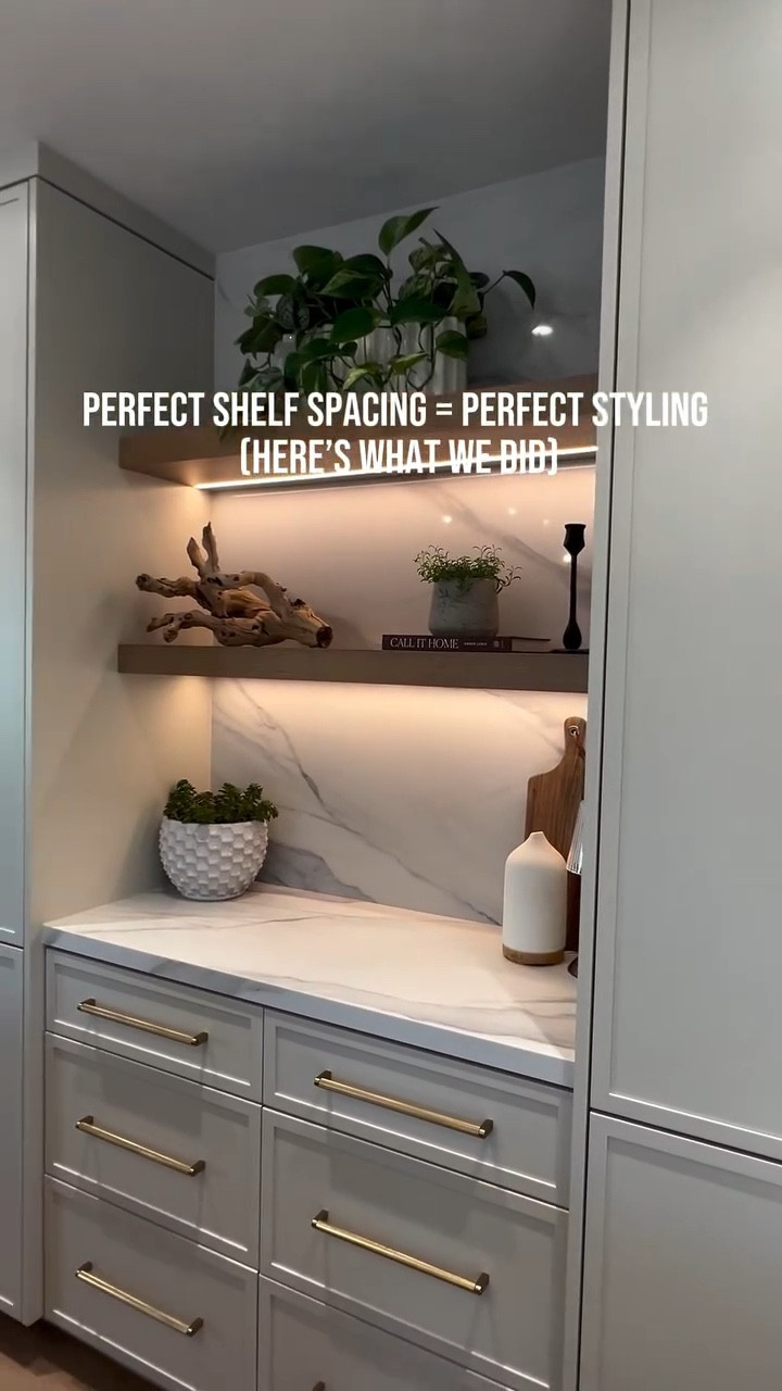 This spacing combo gives the perfect balance between function + styling space. Also, the 20” on the bottom gives plenty of space if this area becomes a coffee bar. I’ve seen situations where the shelves are too low and people have a hard time filling in their coffee beans from the top of the coffee machine.

#kitchenshelving #whiteoakshelves #shelfstyling #coffeebar #renovationproject #kitchensofinstagram