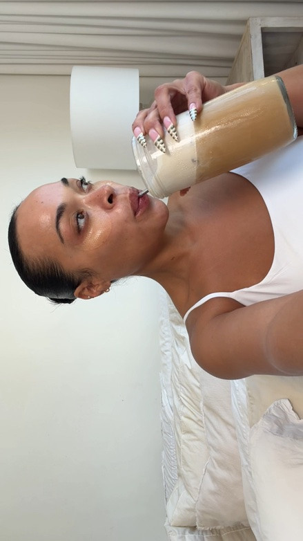 Eye patches & coffee

#LTKmorningroutine