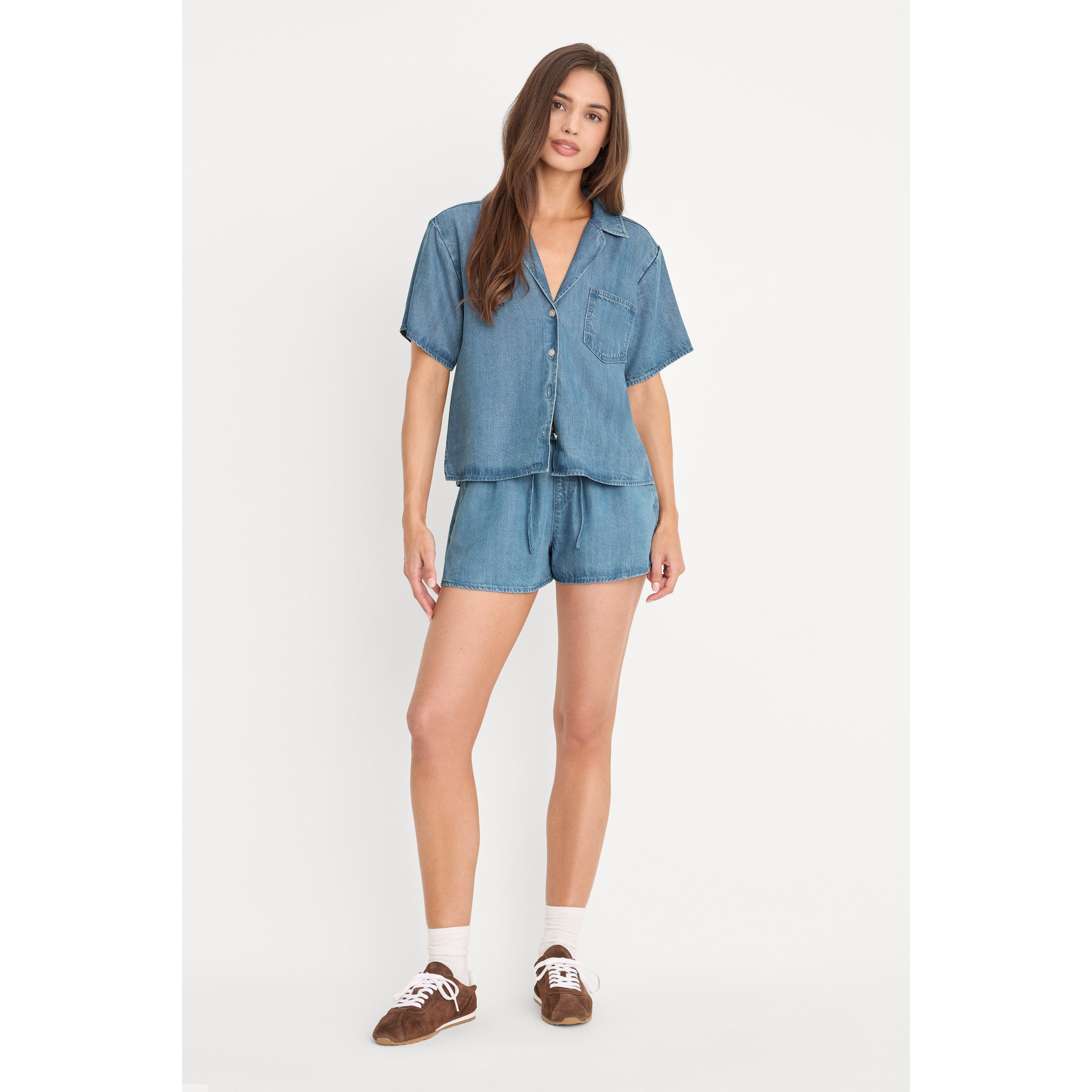 Women's The Denim Pull On Short | Indigo, Size Small | Good American by Khlo� Kardashian | Good American