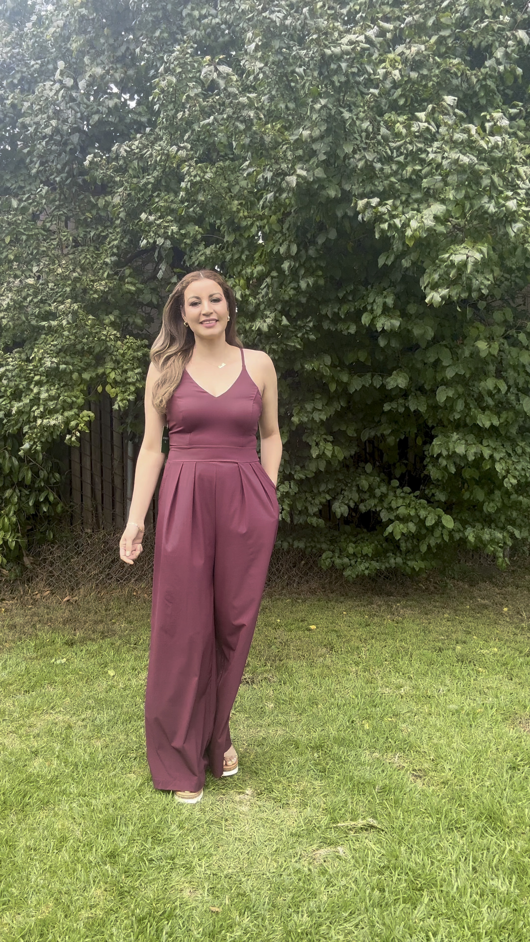 Breezeful™ Backless Side Invisible Zipper Pocket Wide Leg Quick Dry Resort Slip Jumpsuit
Colo:Amaranth
size/M(regular)