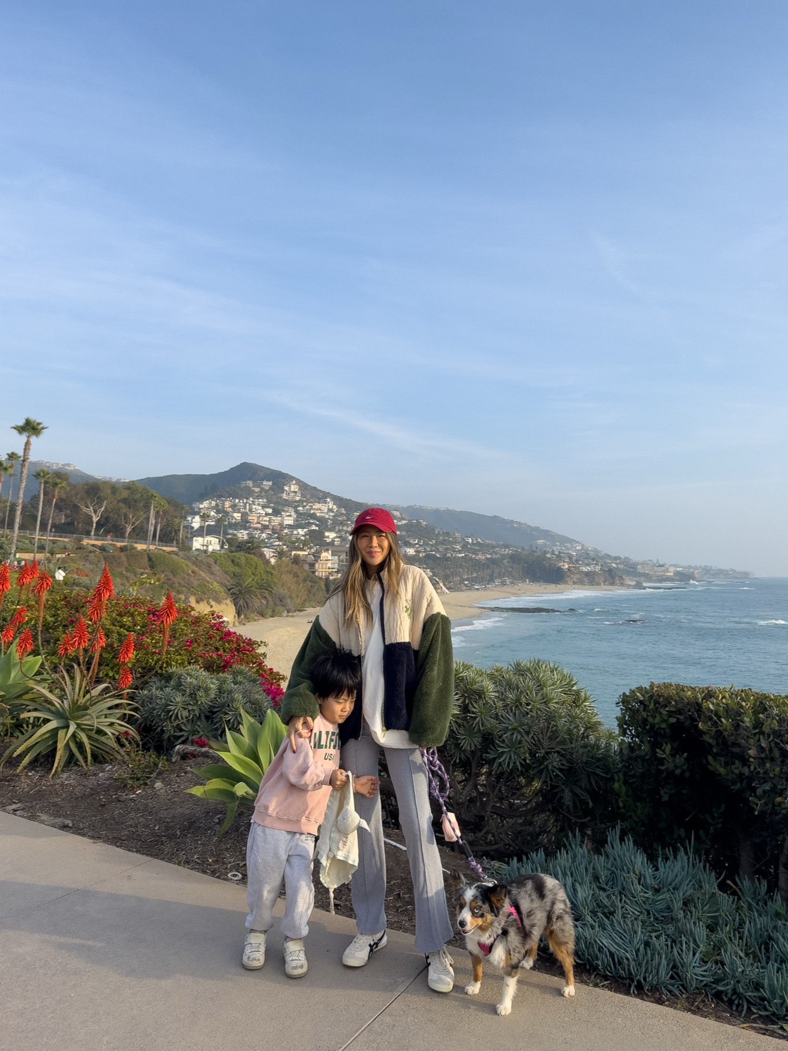 pants size xs
jacket large 