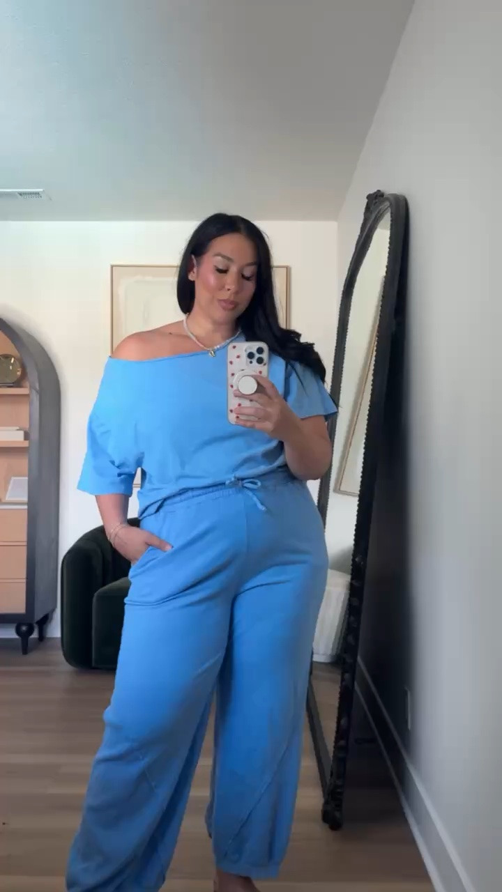 How stunning is this blue color for summer?  & so comfy! 
Size L


midsize fashion, summer outfits, outfit inspo

#LTKootd #LTKMidsize #LTKSeasonal
