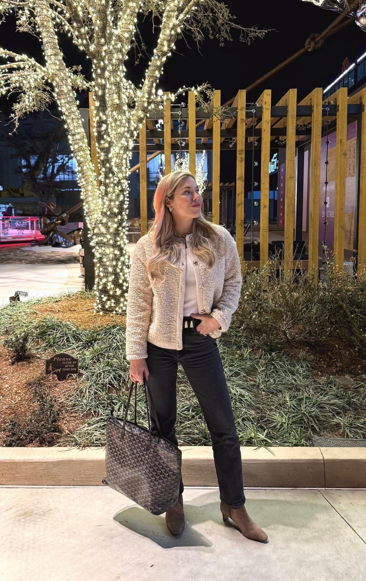 Back in stock!

Sherpa cardigan 
Fall outfit
Amazon fashion 
Fall 
Cardigan 

#LTKSeasonal #LTKFindsUnder50 #LTKStyleTip