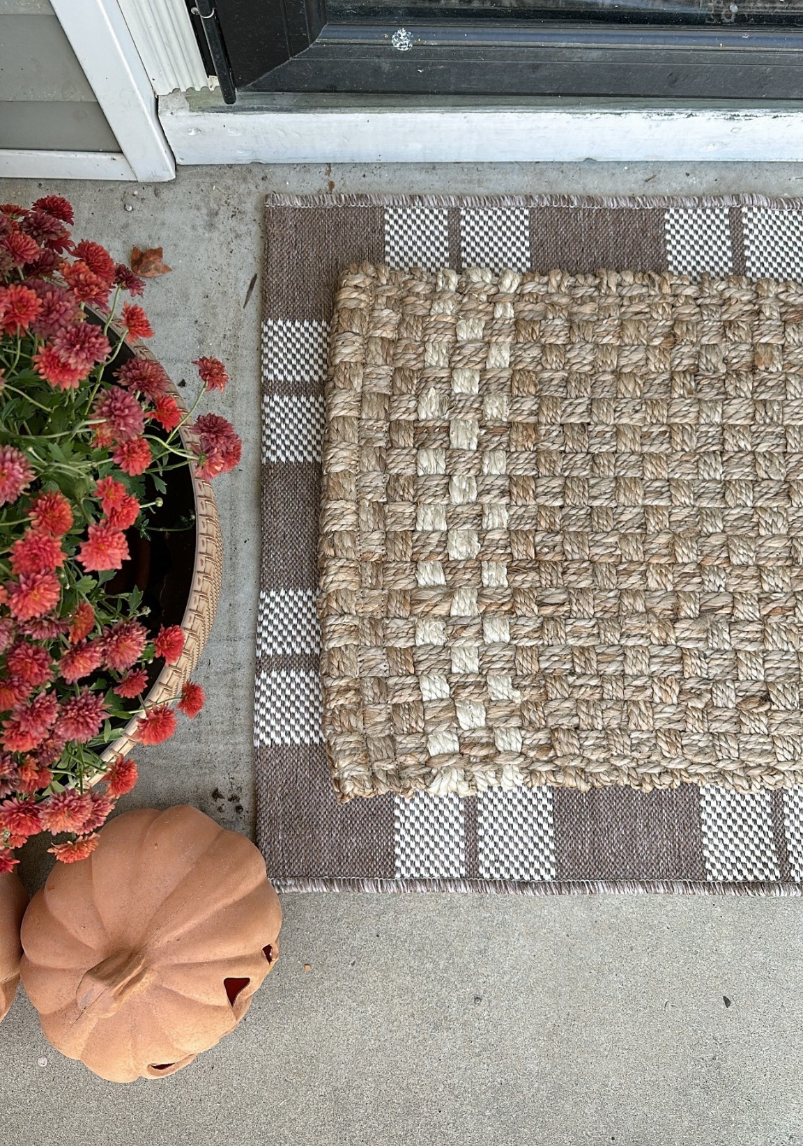 Affordable outdoor layering mats! Perfect color for a fall porch! 

#LTKSeasonal #LTKHalloween #LTKHome