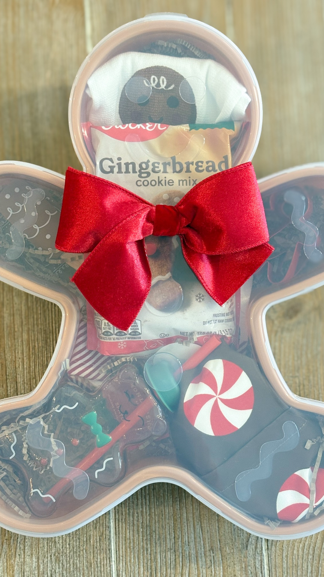 This is the cutest little holiday gift for a family with a Gingerbread Cookie Mix, Kids’ Apron, Gingerbread Frosting Spreader and Spatula and a cute little Gingerbread Cup! ⁣⁣⠀
⁣⁣⠀
Is so much fun and something the whole family will love! 🤎❤️⁣⁣⠀
⁣⁣⠀
#gingerbread #gingerbreadcookies #christmascookies #kidsgifts #holiday

#LTKSeasonal #LTKKids #LTKHoliday