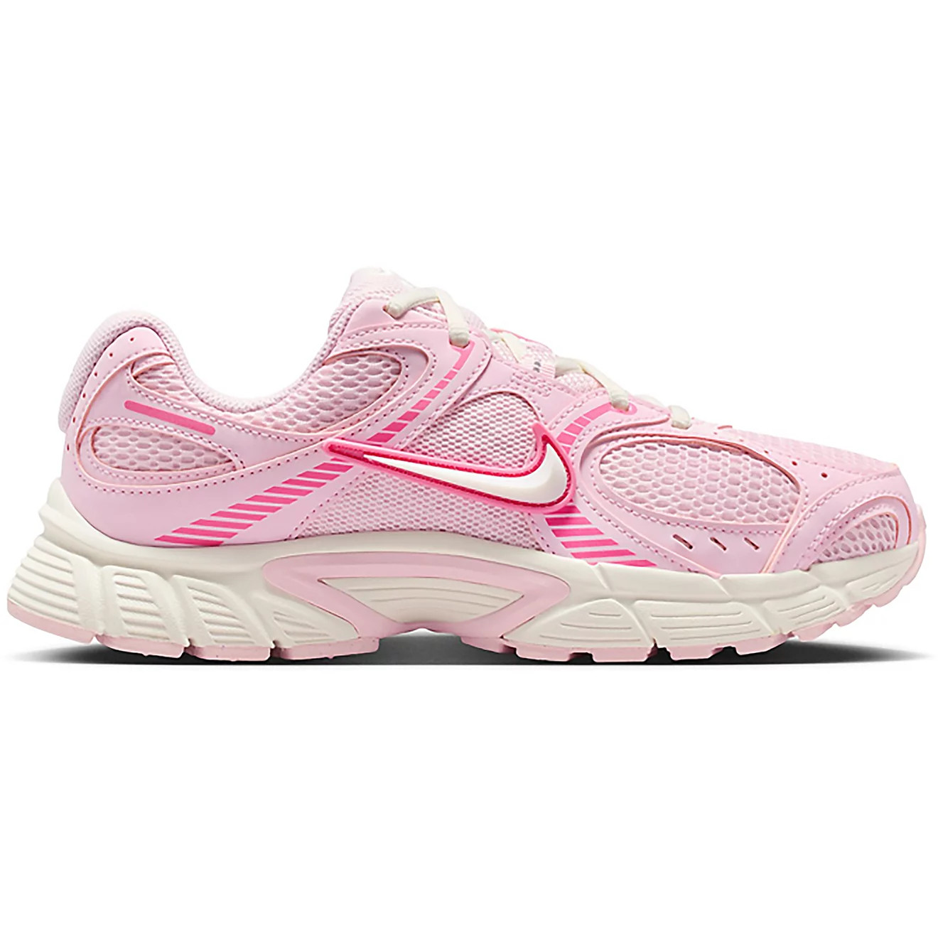 Nike Women's V5 Runner Shoes | Academy Sports + Outdoors