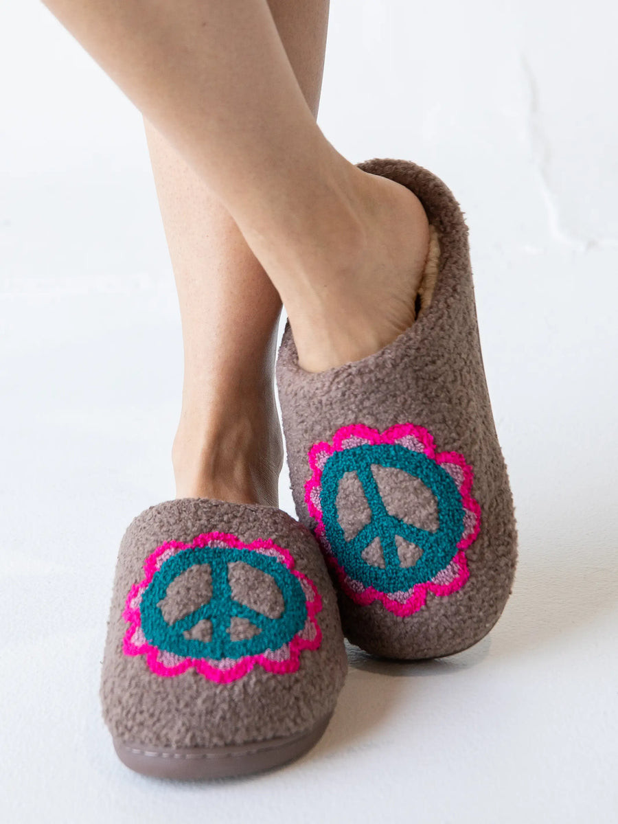 Icon Sherpa Slippers - Peace Sign | Natural Life