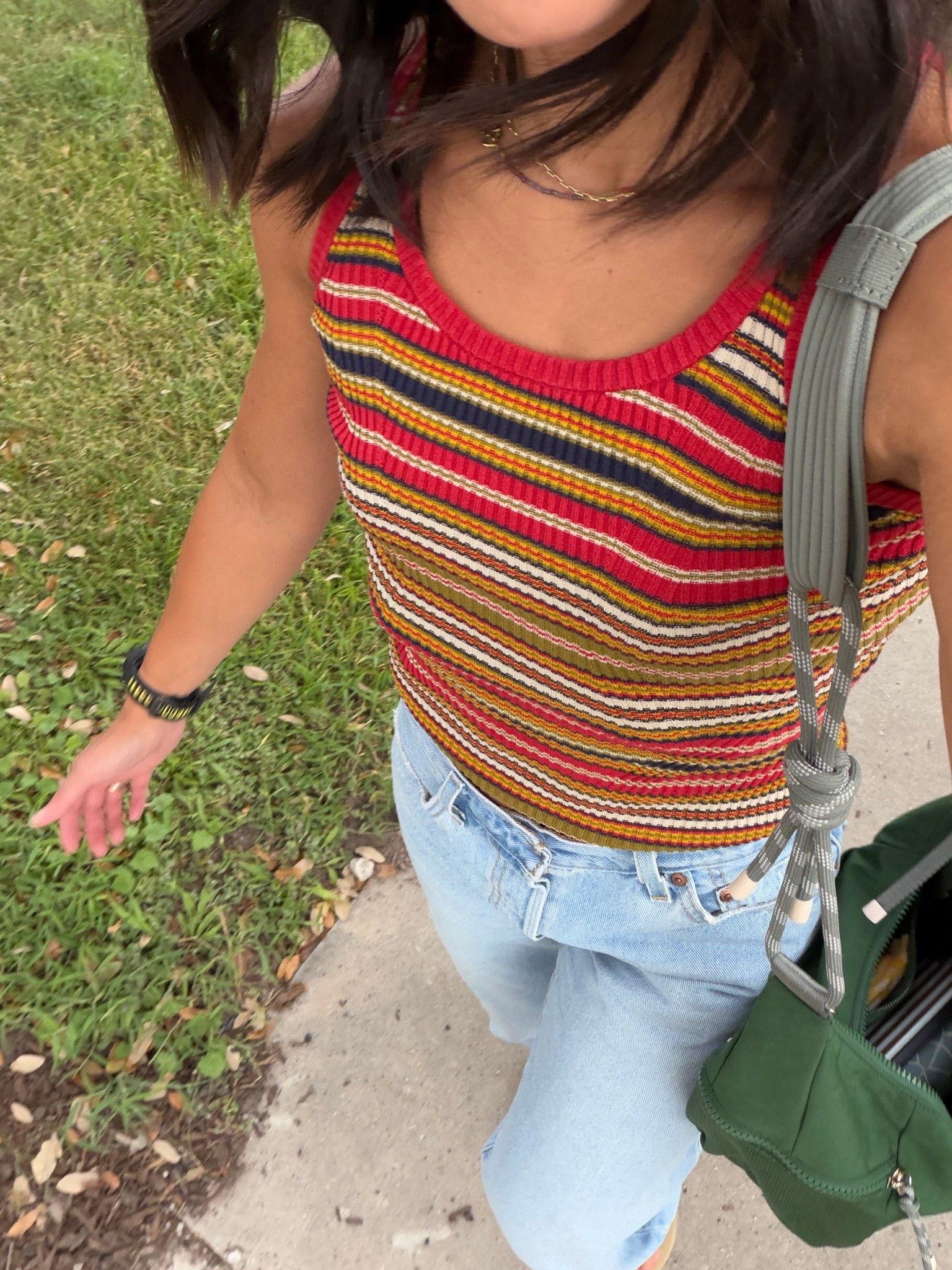 Levi’s jeans is by your side color (no longer available in most sizes) so linked a similar wash!

#LTKSeasonal #LTKPetite #LTKootd