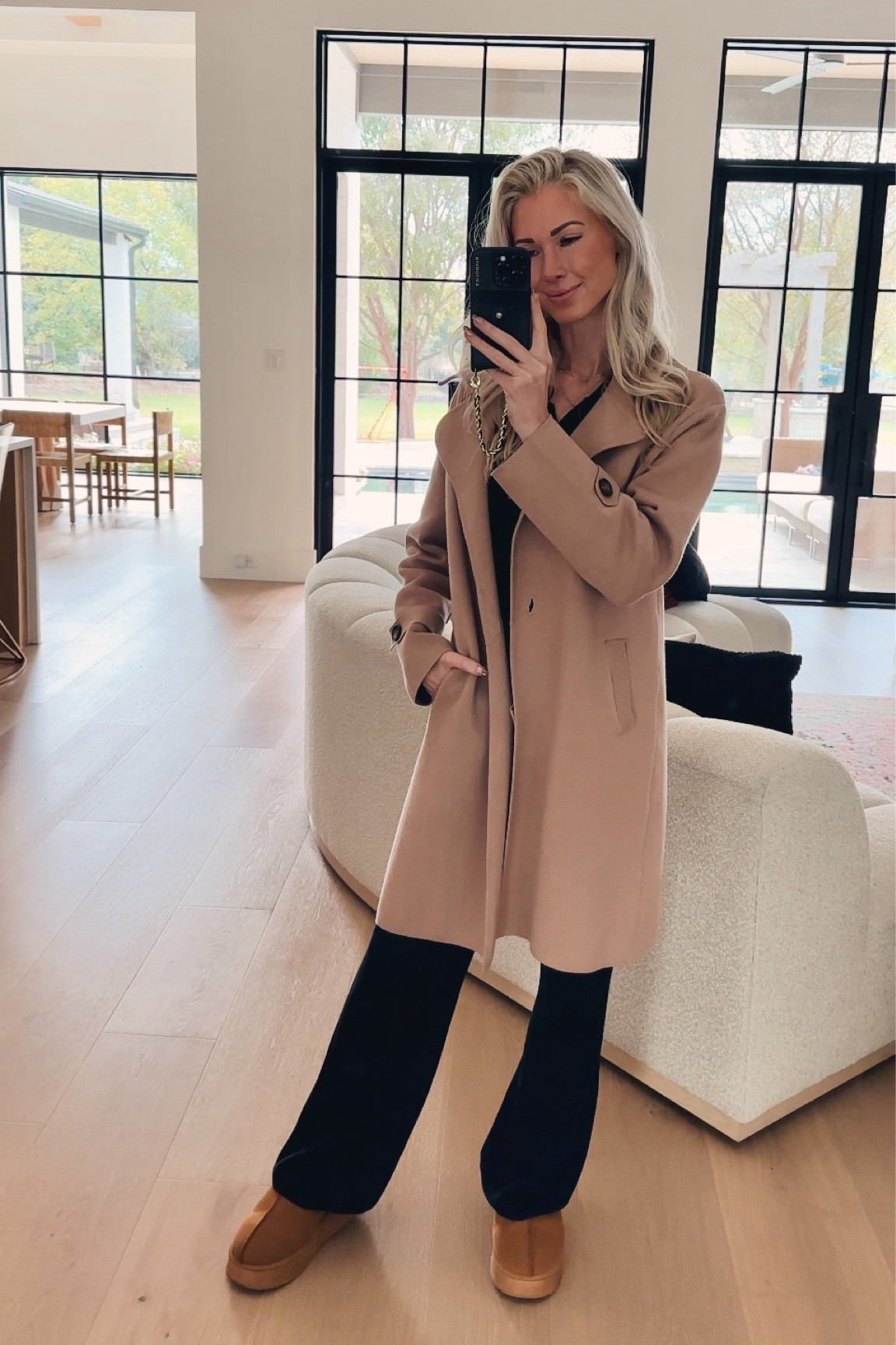 Amazon coat, lounge set, and platform slippers

#LTKHoliday #LTKStyleTip #LTKSeasonal