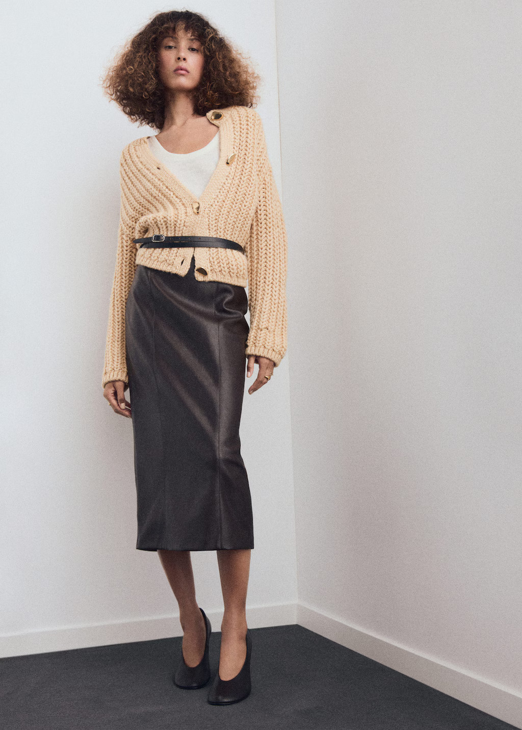 Chunky-knit cardigan with jewel buttons beige - Woman - M - MANGO | Mango (US/MX/AU)