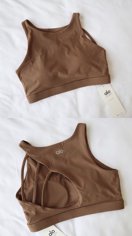 High quality, super soft Alo Yoga sports bra.
I got 1 size bigger, but still tight. If you have very small boobs, size up 1 size.
If you have normal or bigger boobs, size up 2 sizes

#LTKfindsunder50 #LTKSpringSale #LTKsalealert