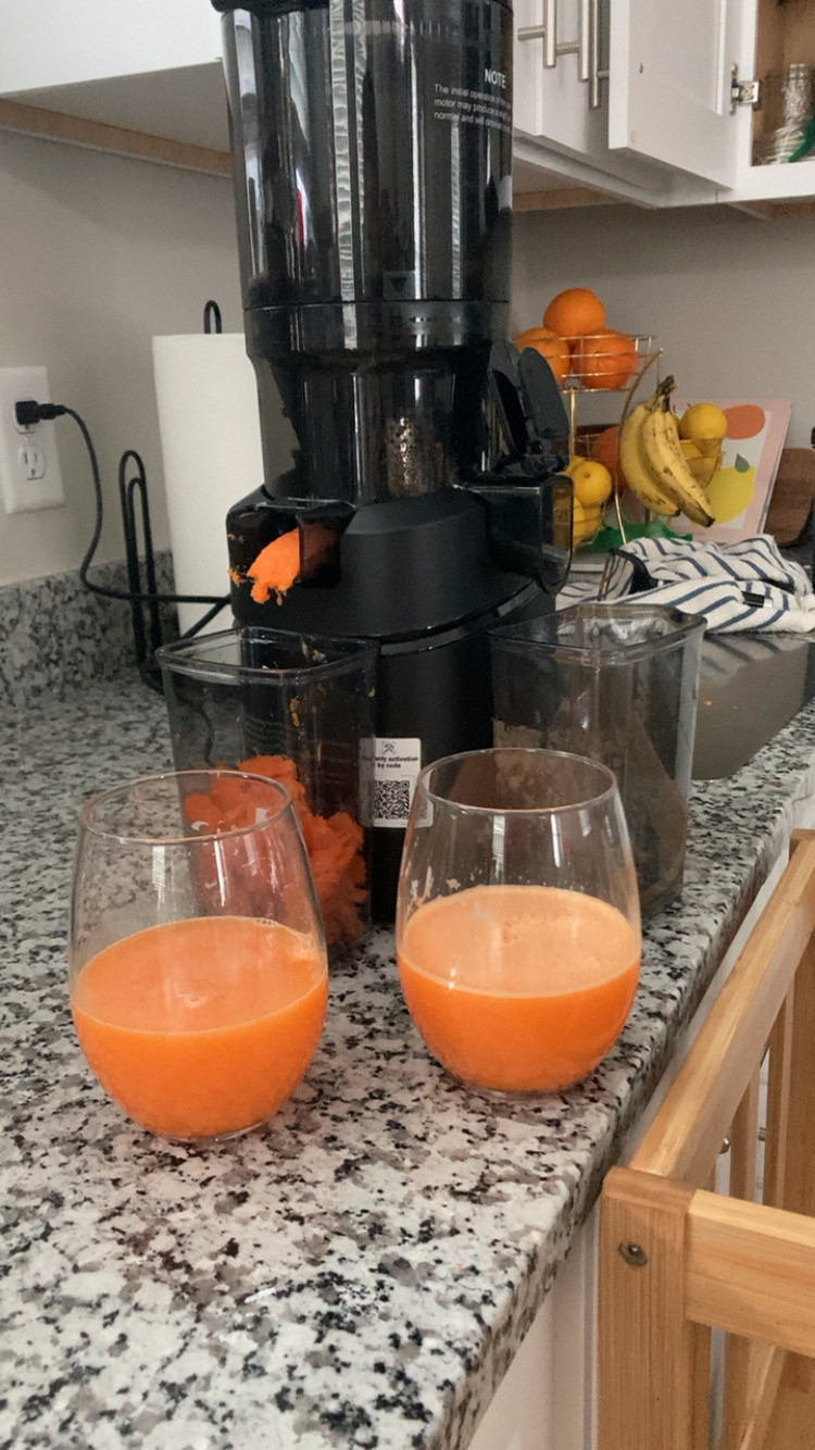 The MAIN reason I love this juicer is because its easy to clean. As a stay at home mom that is a MUST! Compared to other juicers I've had this one has dryer pulp so you know you are getting more juice! As a family of four we have been loving it.🍊🍎🥕  

 #LTKmomlife #LTKmorningroutine #LTKHome