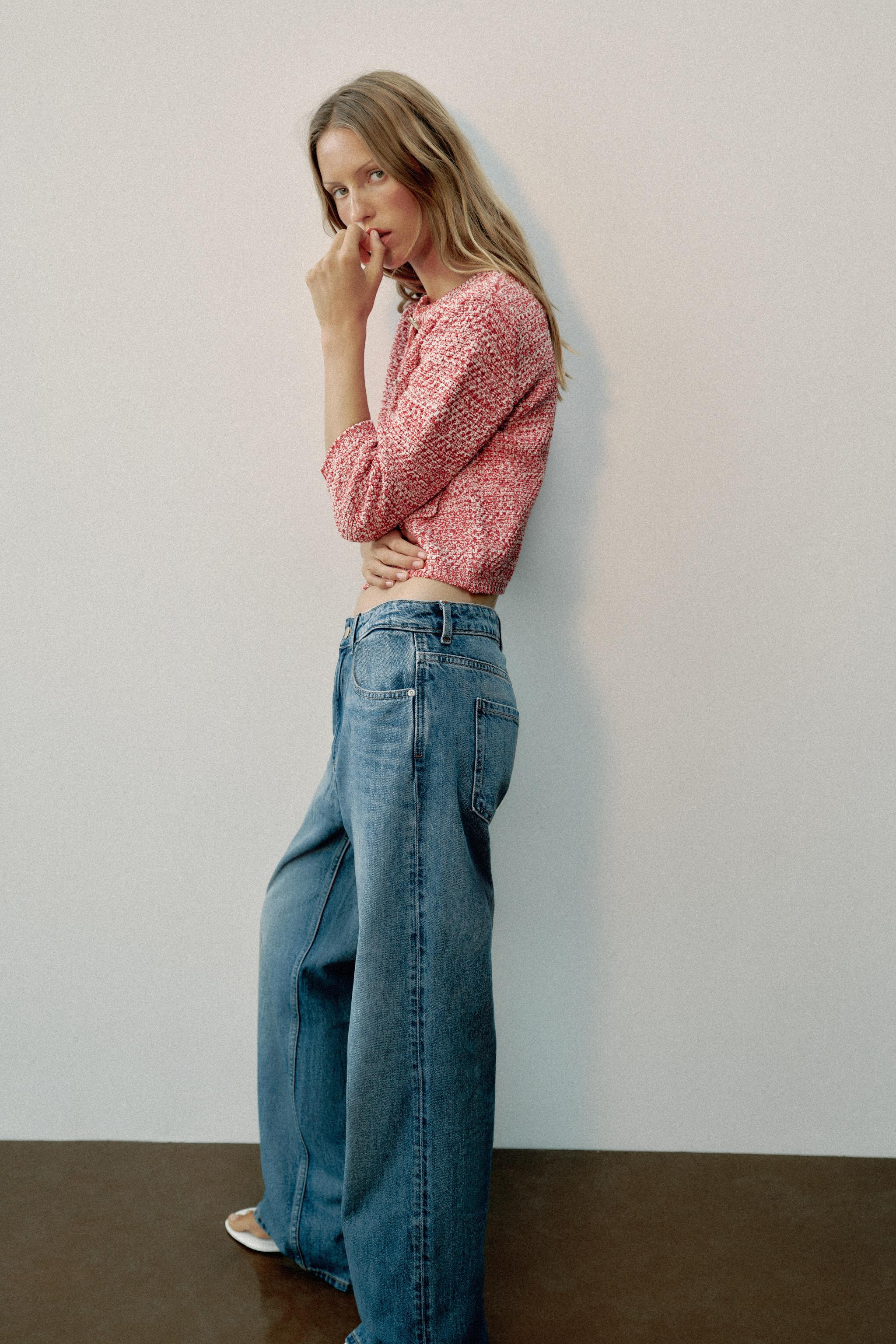 Round neck jacket with elbow-length sleeves. Front flap pockets. Front button closure. | Zara US