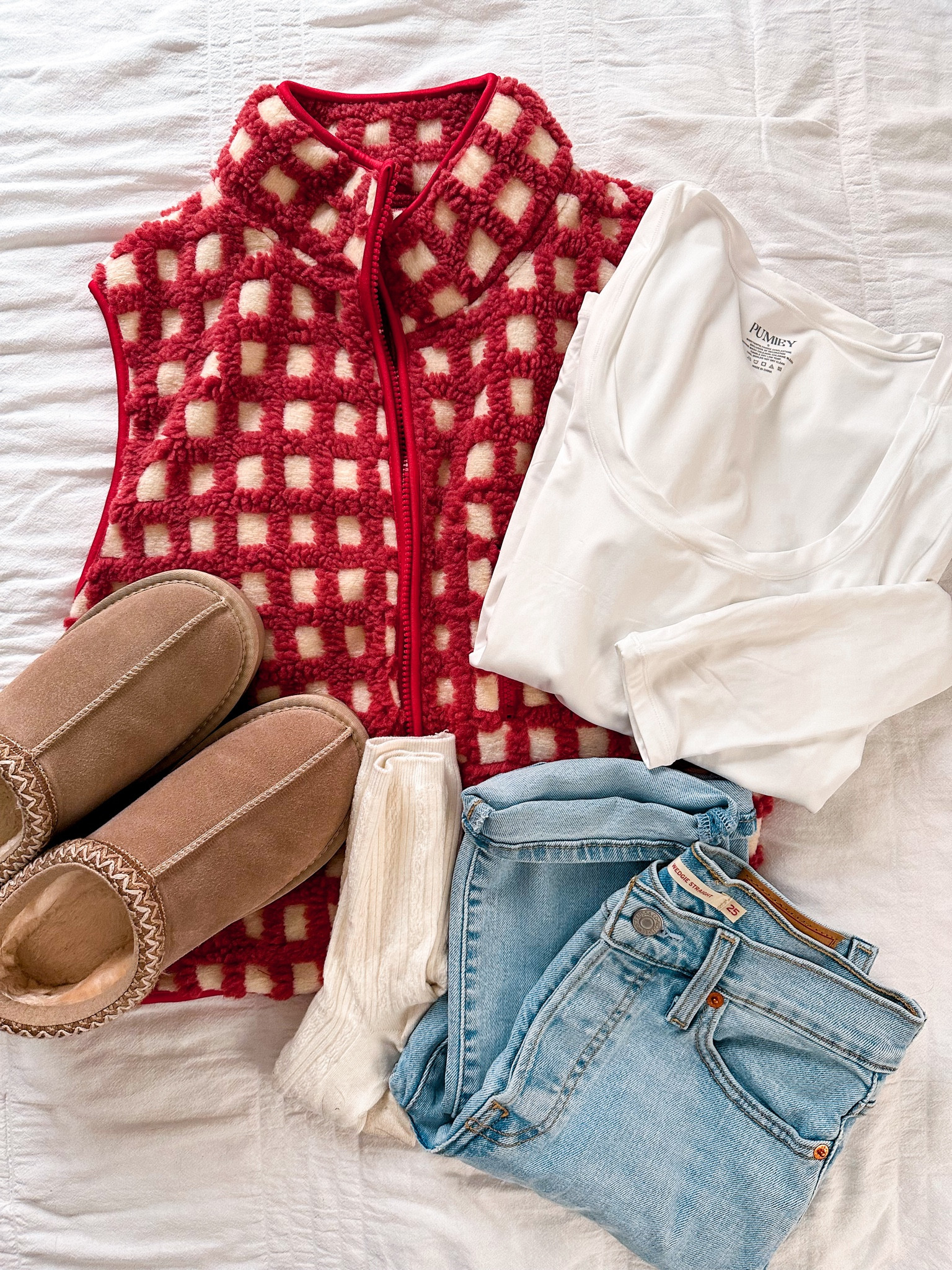 Cozy winter outfits! Amazon favorites. 
Vest small 
Top small 
Shoes tts 
Jeans tts 

#LTKFindsUnder100 #LTKFindsUnder50 #LTKStyleTip