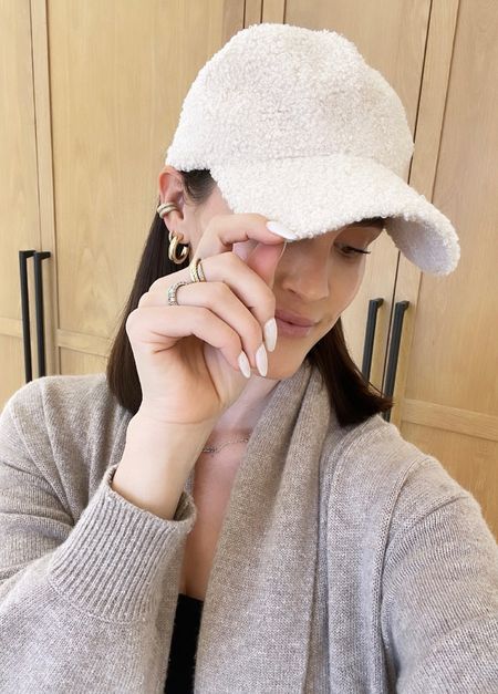FASHION \ my favorite sherpa hat from
Amazon! Only $10 and great for fall and winter!

Outfit
Rings
Earrings 

#LTKfindsunder50 #LTKSeasonal