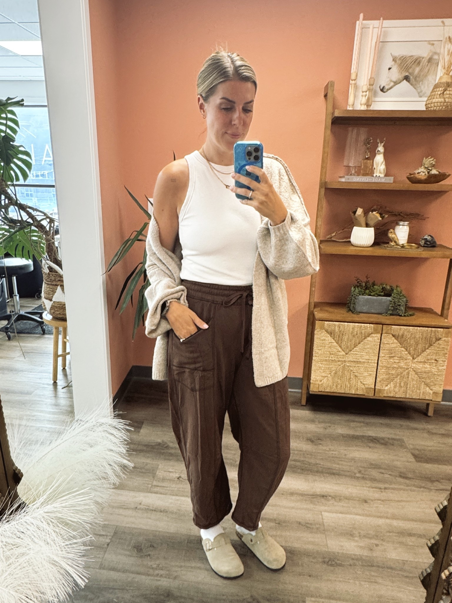 Barrel pants for every occasion 

#LTKFindsUnder50 #LTKOver40 #LTKMidsize