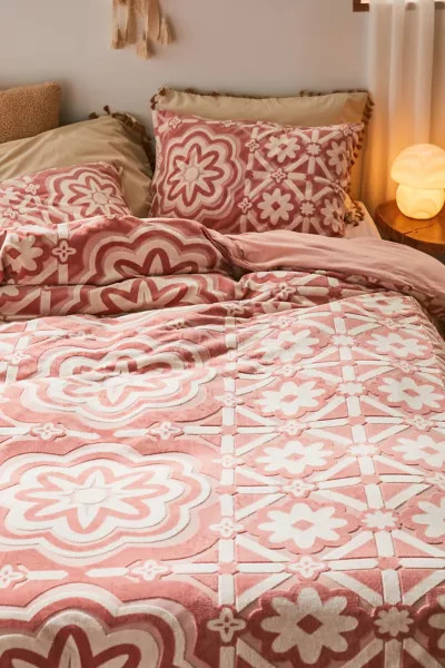 Flower Pop Velvet Jacquard Duvet Cover | Urban Outfitters (US and RoW)
