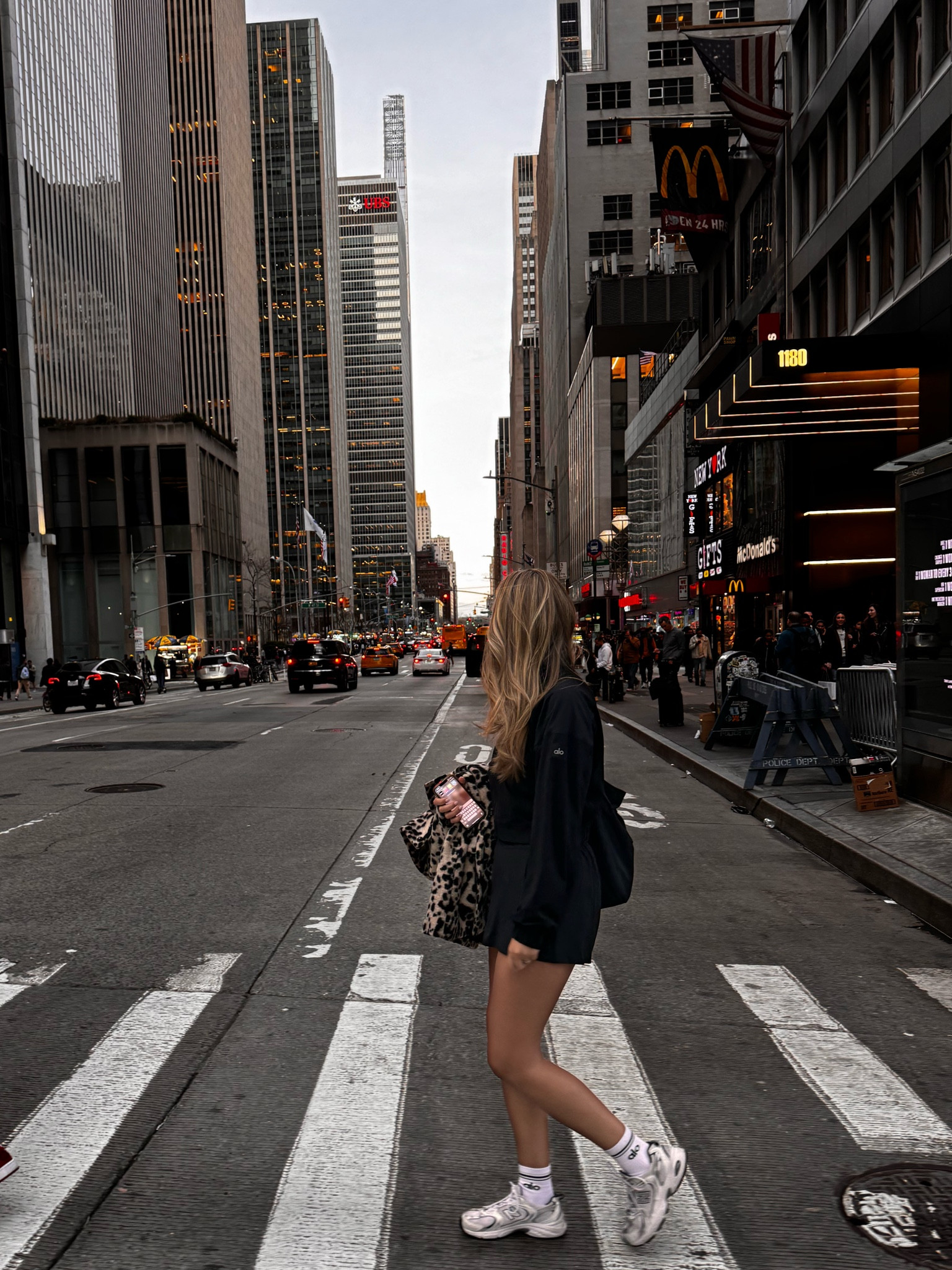 alo sale picks 🩶🩶

#LTKGiftGuide #LTKHoliday #LTKCyberWeek