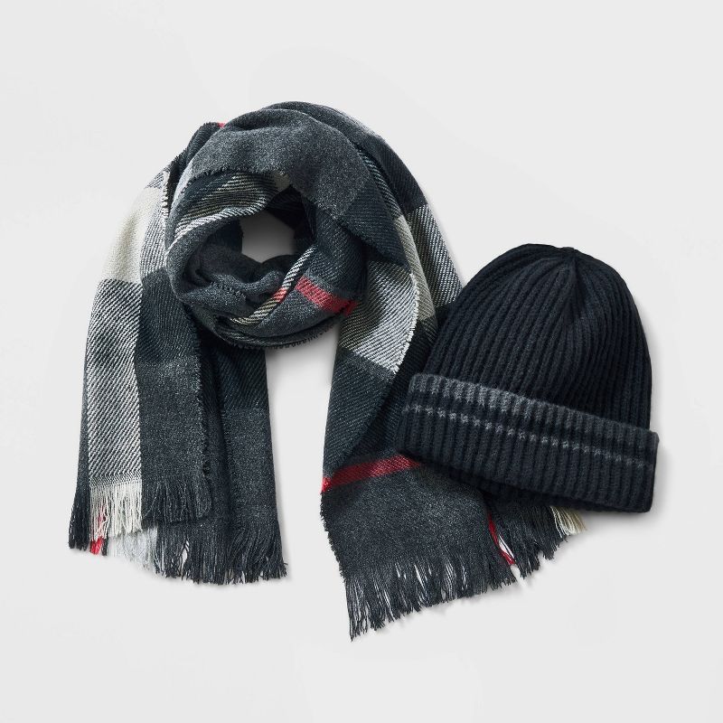 Men&#39;s Oversized Plaid Knitted Hat and Scarf Set - Goodfellow &#38; Co&#8482; Gray | Target