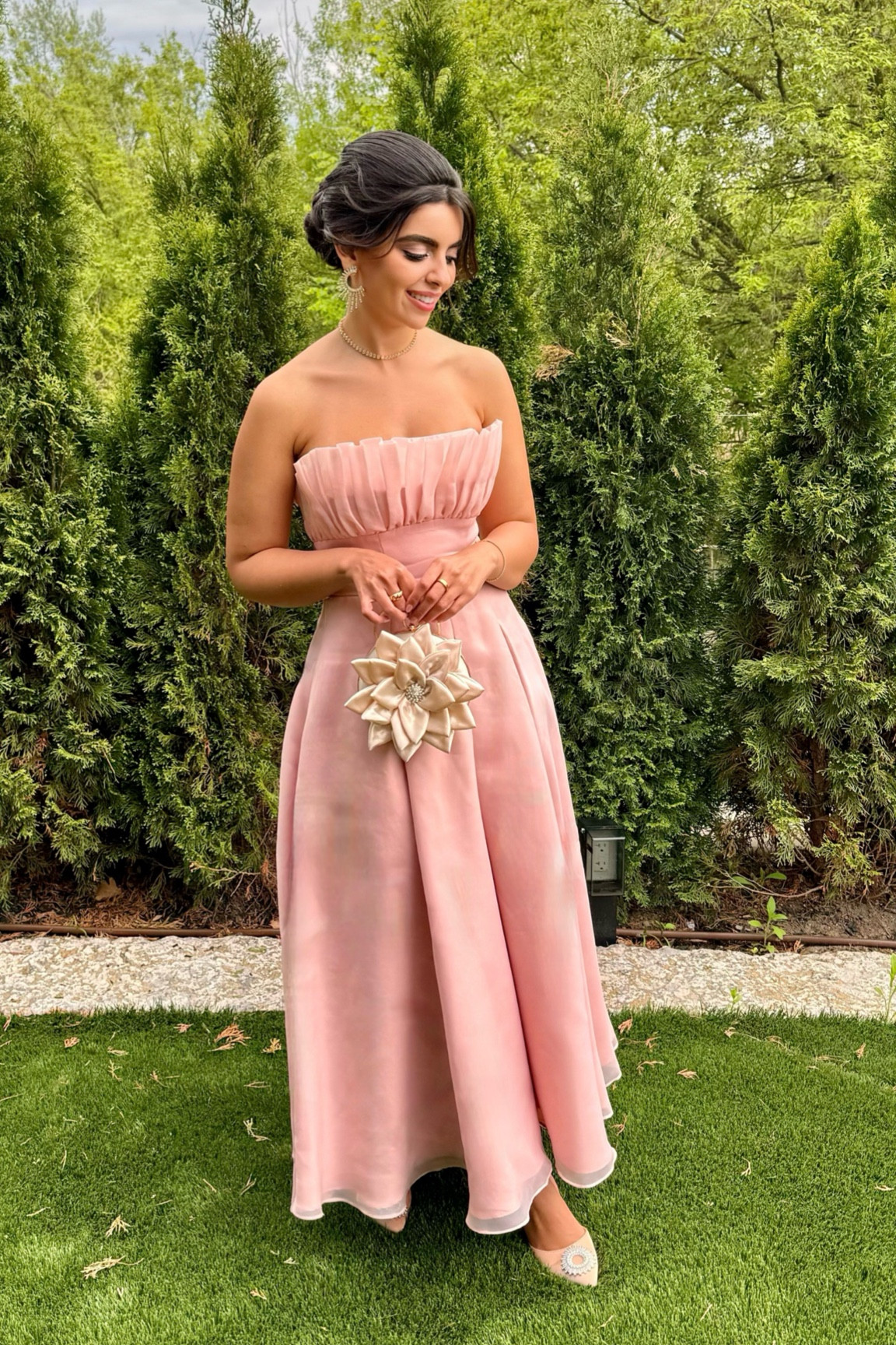 Stepping into wedding season with all the enchanting Bridgerton vibes! 💕 Embracing the romance in a dreamy pink tulle dress paired with a floral accent purse. Let the celebrations begin! 
🌸💍 #BridgertonInspired #WeddingGuestStyle #weddingguestinspi

#LTKbeauty #LTKstyletip #LTKwedding