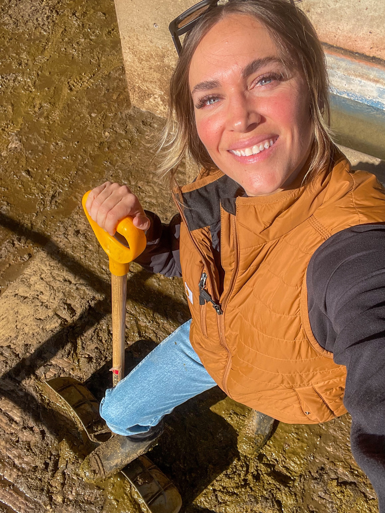 Farm Life 🐮 

#LTKStyleTip #LTKWorkwear #LTKSeasonal