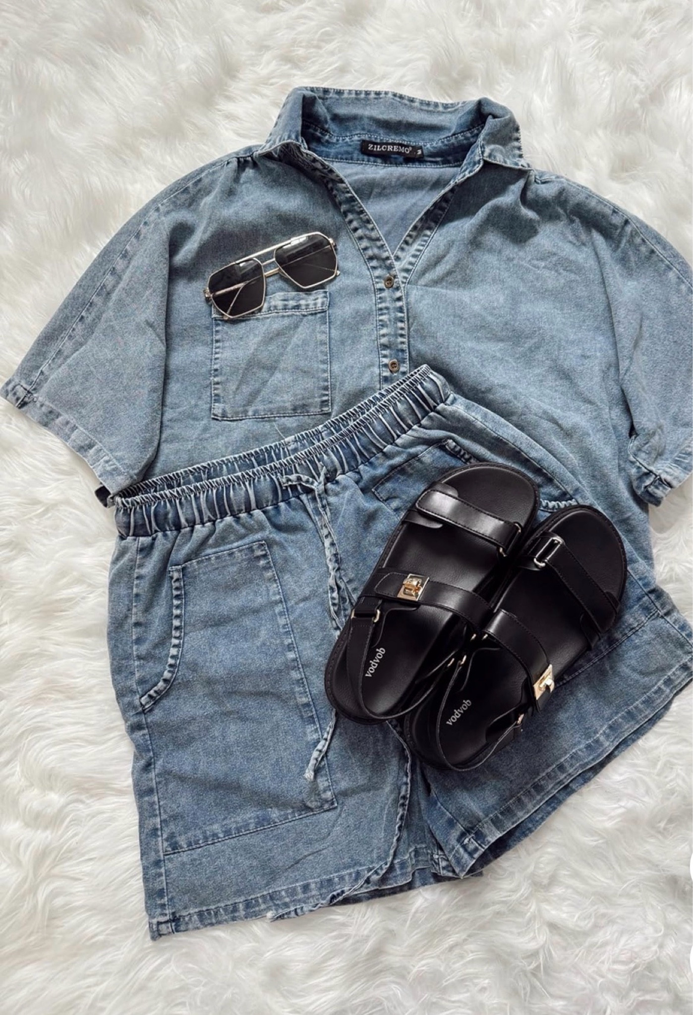  Loving this comfy denim set! 

#LTKgrwm #LTKootd #LTKdayinmylife