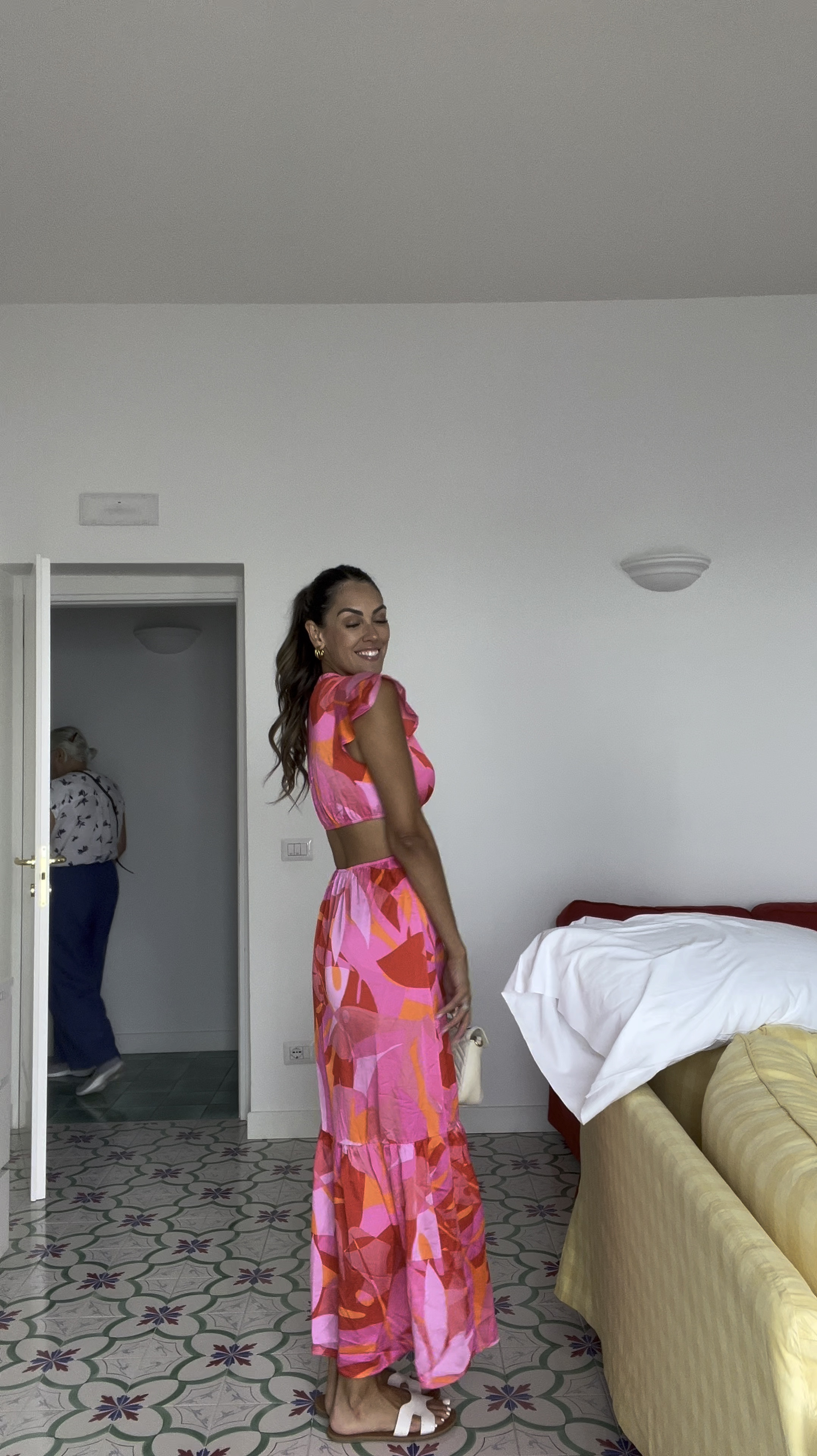 Dress is XS 

MARGRETR15 at checkout 