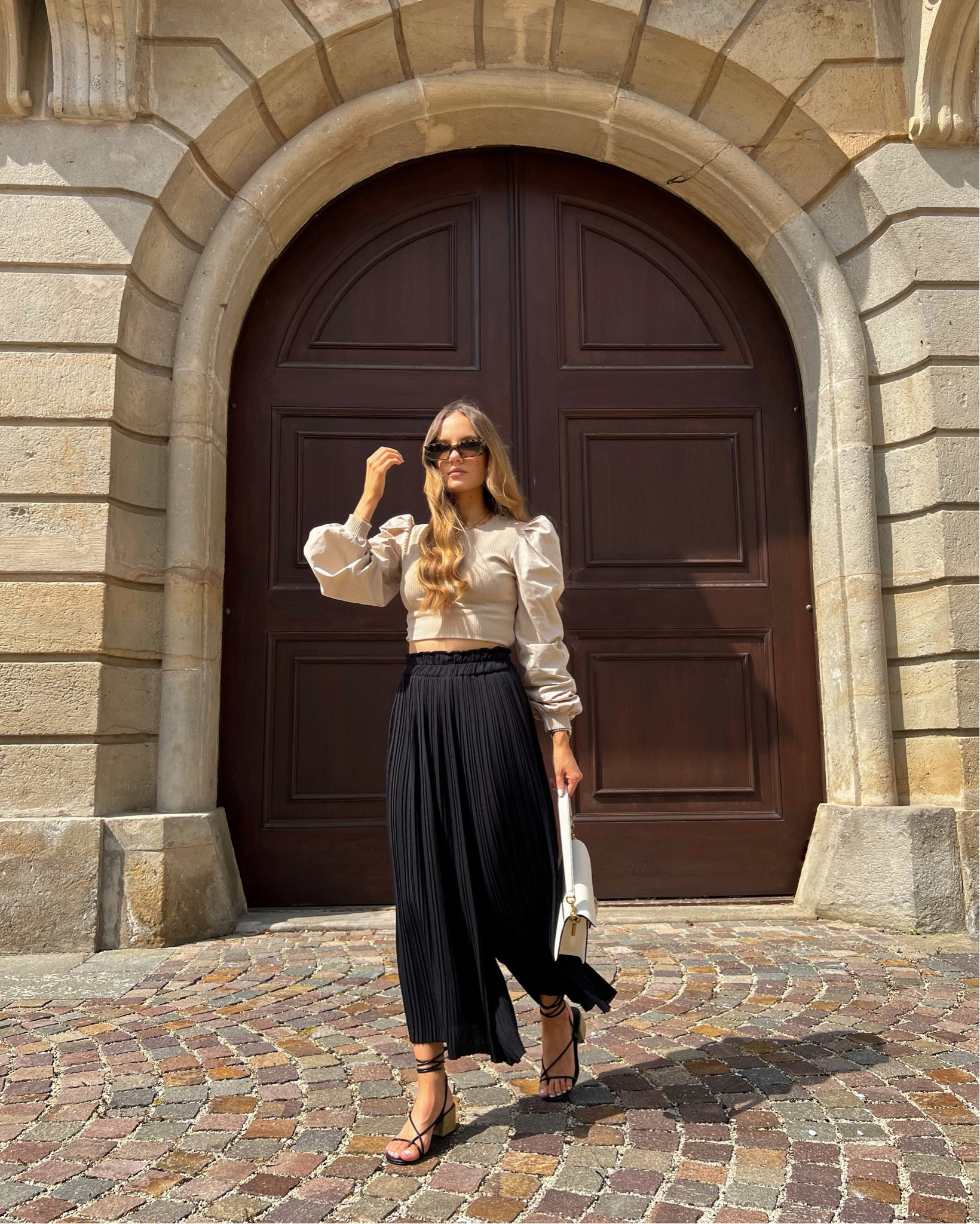 I love a wide leg trouser & puff sleeve top combo - what’s your fave elevated basic?

#LTKeurope #LTKSeasonal #LTKstyletip