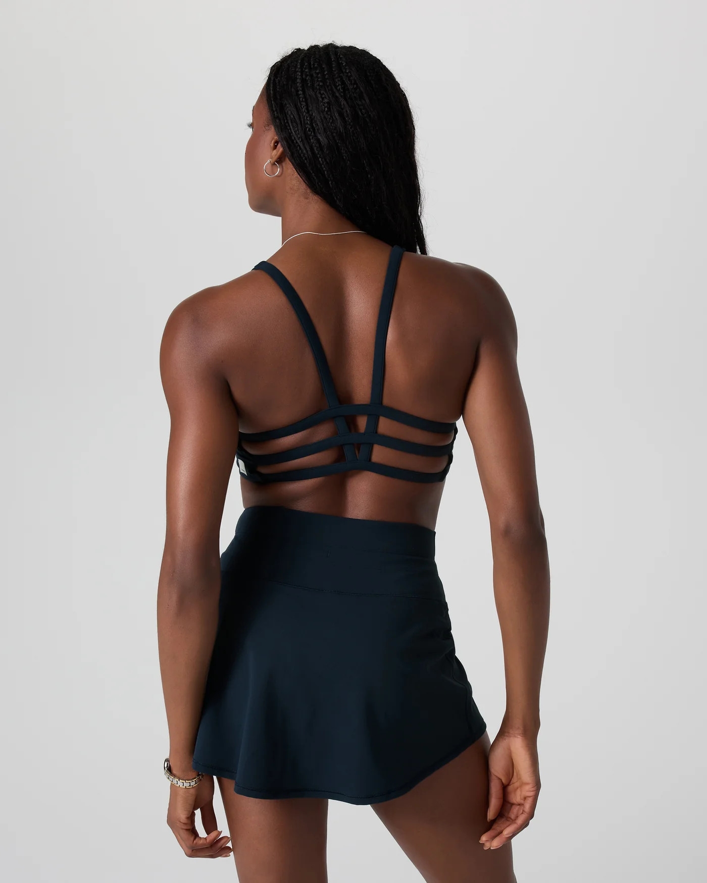 Yosemite Bra – Ink Strappy Sports Bra – Vuori | Vuori Clothing (US & Canada)