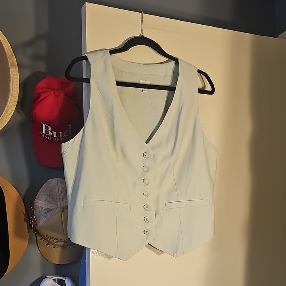 A New Day Vest NWOT | Poshmark