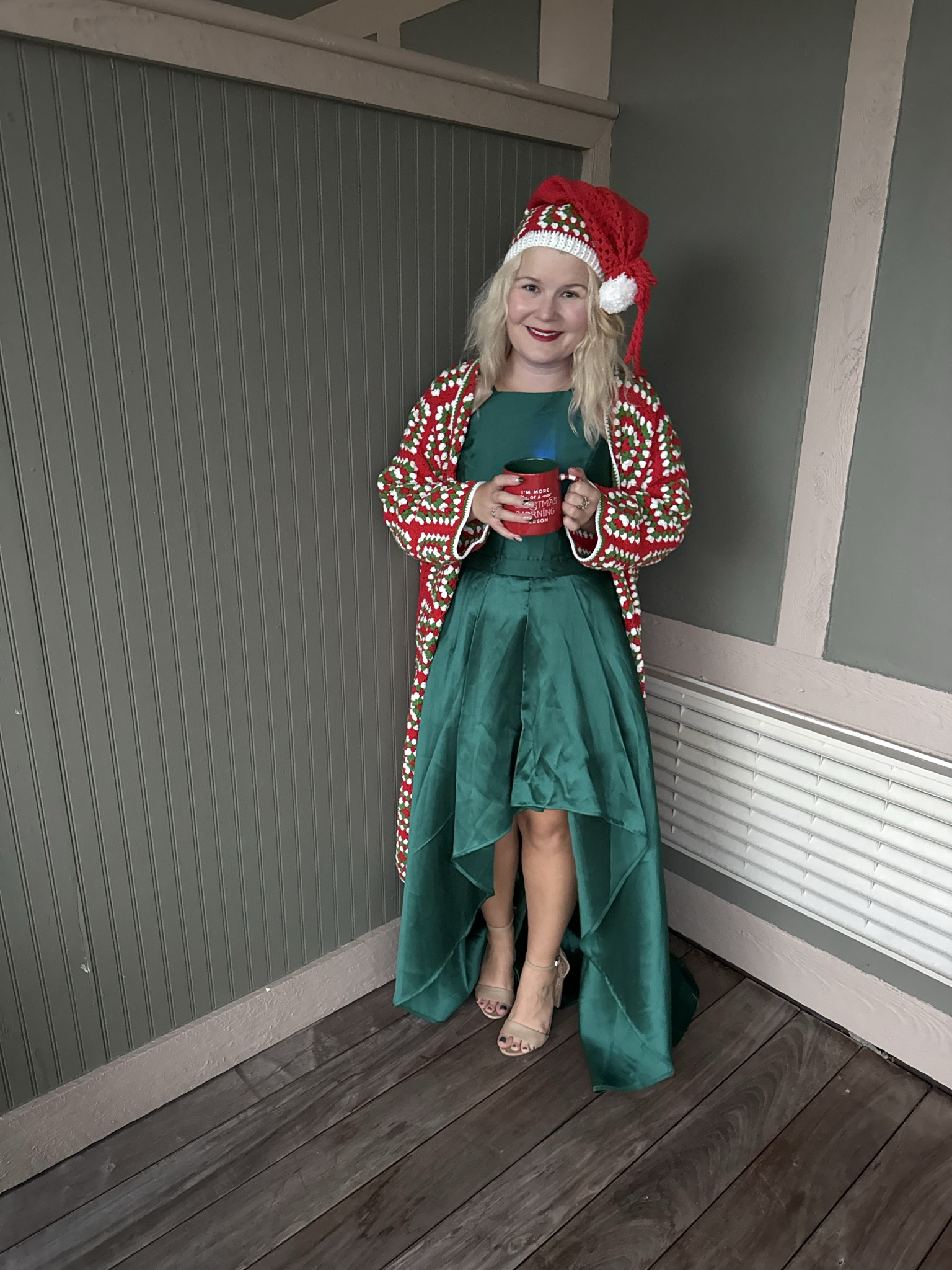 I love a dress with pockets. And this dress is so glamorous and perfect for the holidays. And of course I paired it with my favorite holiday sweater. 

#LTKParties #LTKPetite #LTKHoliday