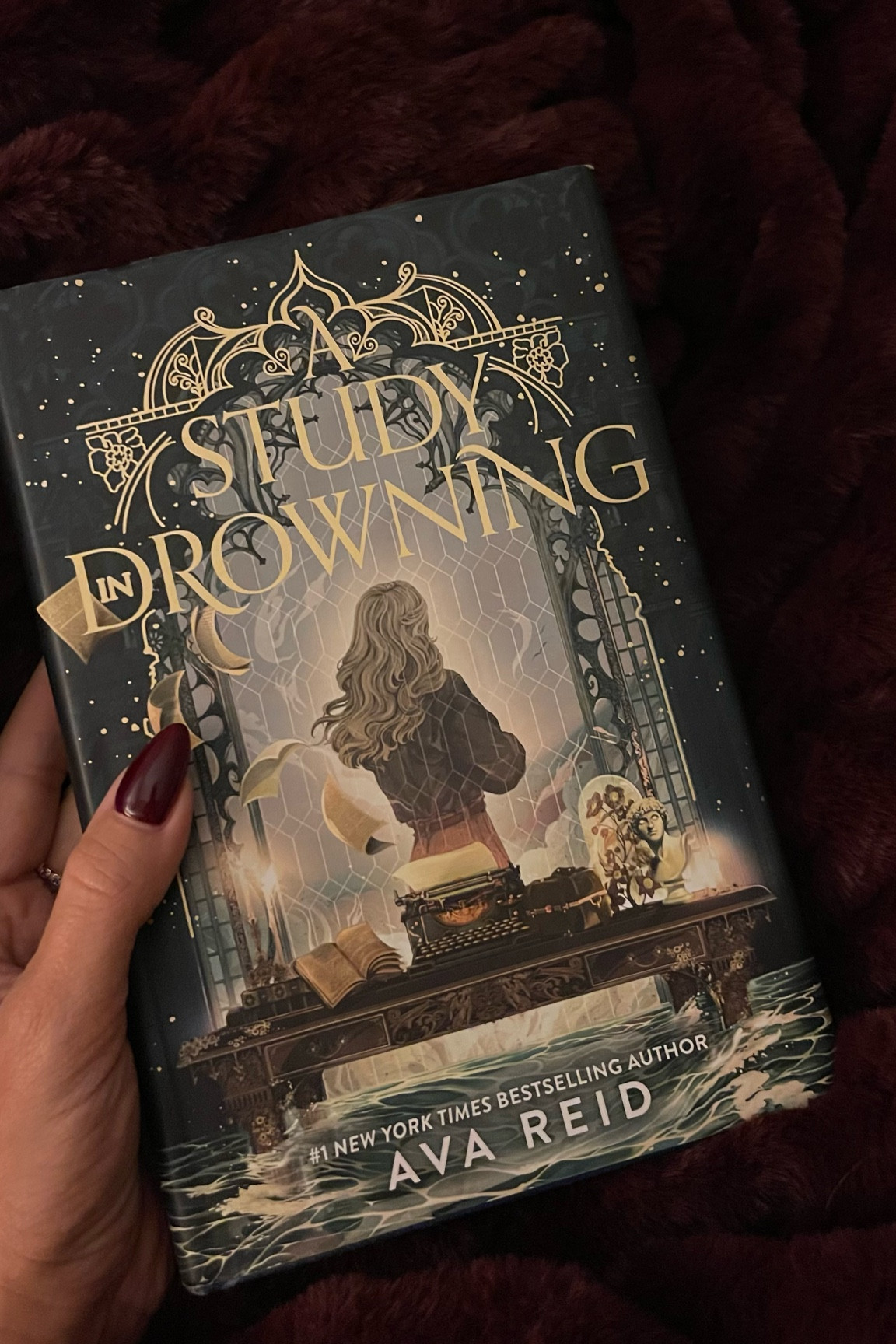 A Study in Drowning 
Special Edition 
-
A haunting, dark academia fantasy.

Part historical fantasy, part rivals-to-lovers romance, part Gothic mystery



#LTKHome