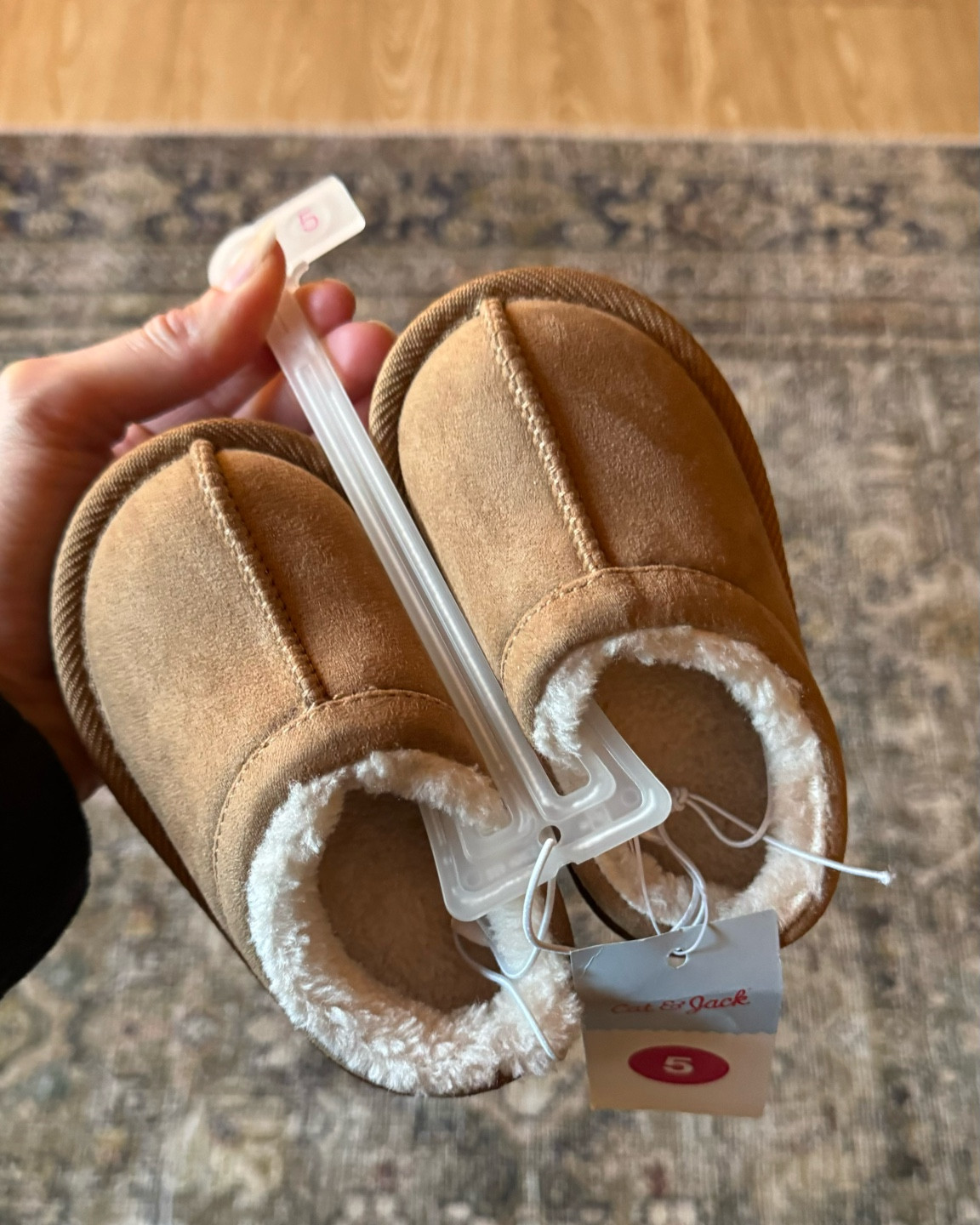 The cutest toddler slippers! 

#LTKKids #LTKBaby #LTKShoeCrush