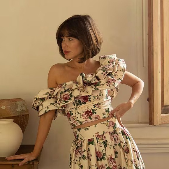 NWT Antonio Melani x The Style Bungalow Miraflores Off-The-Shoulder Crop Top | Poshmark