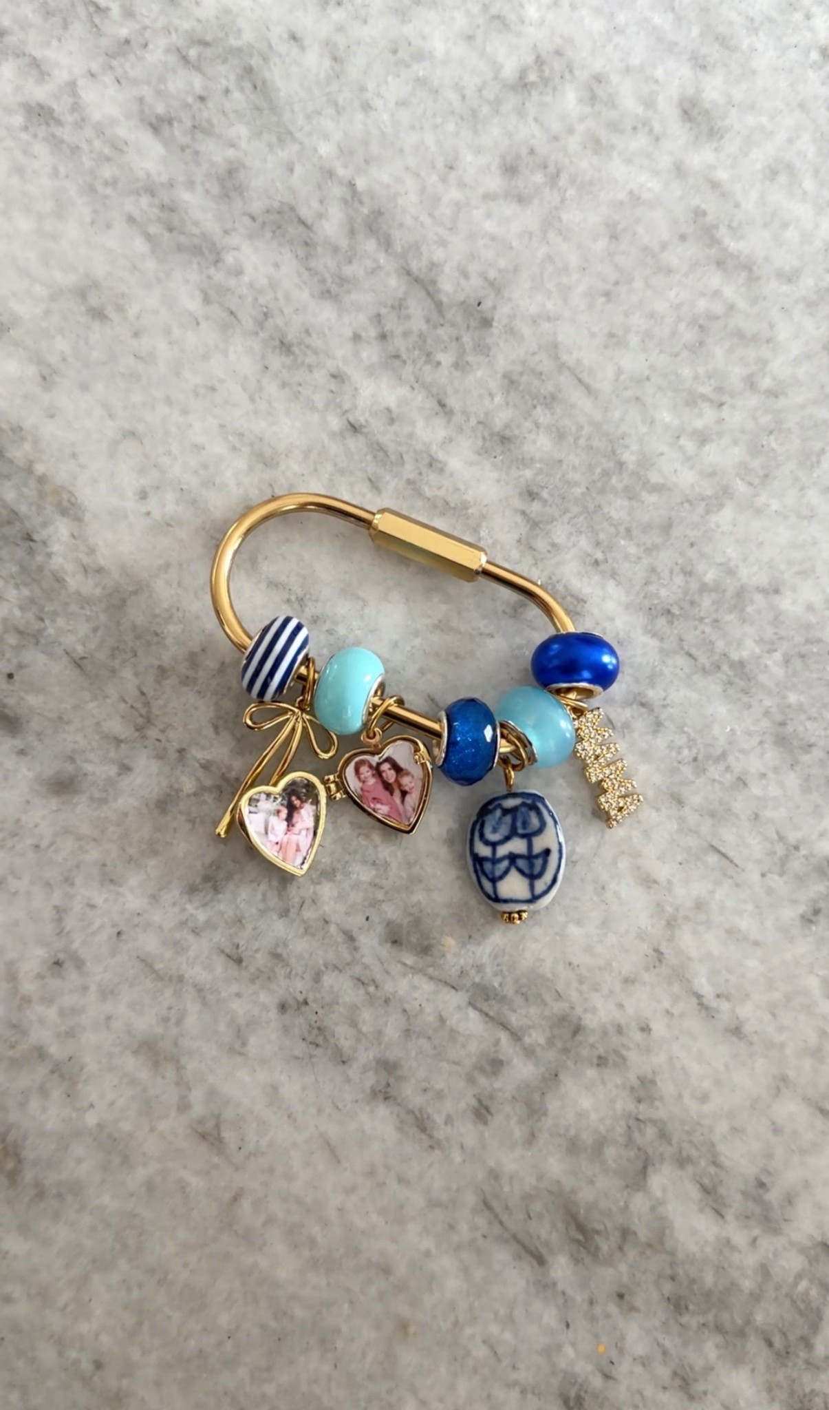 A Mother’s Day gift she’ll keep on her bag every day 🤍

I made this carabiner style bag charm with beads and a tiny photo locket and it might be my favorite DIY yet.

It’s such an easy way to turn a simple keychain into something personal. Add photos of the kids, mix in colors you love, and you have a custom piece she’ll actually carry.

Perfect for a tote, purse, diaper bag or keys and it takes less time than you think.

Everything I used is linked if you want to make one.