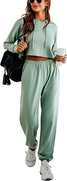 Quenteen Women's Long Sleeve Crop Top And Pants Jogger Set 2 Piece Loungewear Causal Hoodie Sweatsui | Amazon (CA)