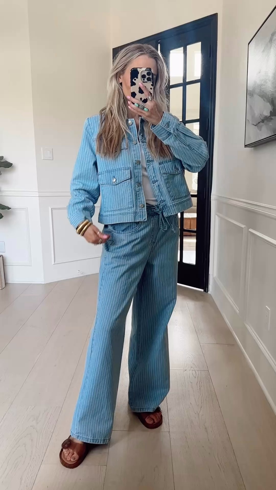 This striped denim set has broken the Internet and I can see why! It is so beyond cute and trendy. I’m wearing my true size in both the top and bottom. ✨✨￼

5’5” // 120 lbs 



#LTKootd #LTKSeasonal #LTKgrwm
